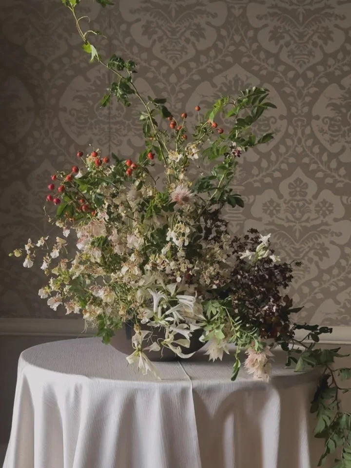 a sea of oncidiums for a @libertyinnorthkorea gala 

special thanks to @in_the_den_ + @provocateur_florist for leading this one and helping me knock out three event productions in a bat of an eye 🤍 best company ever!!!

the fragrance on these&hellip