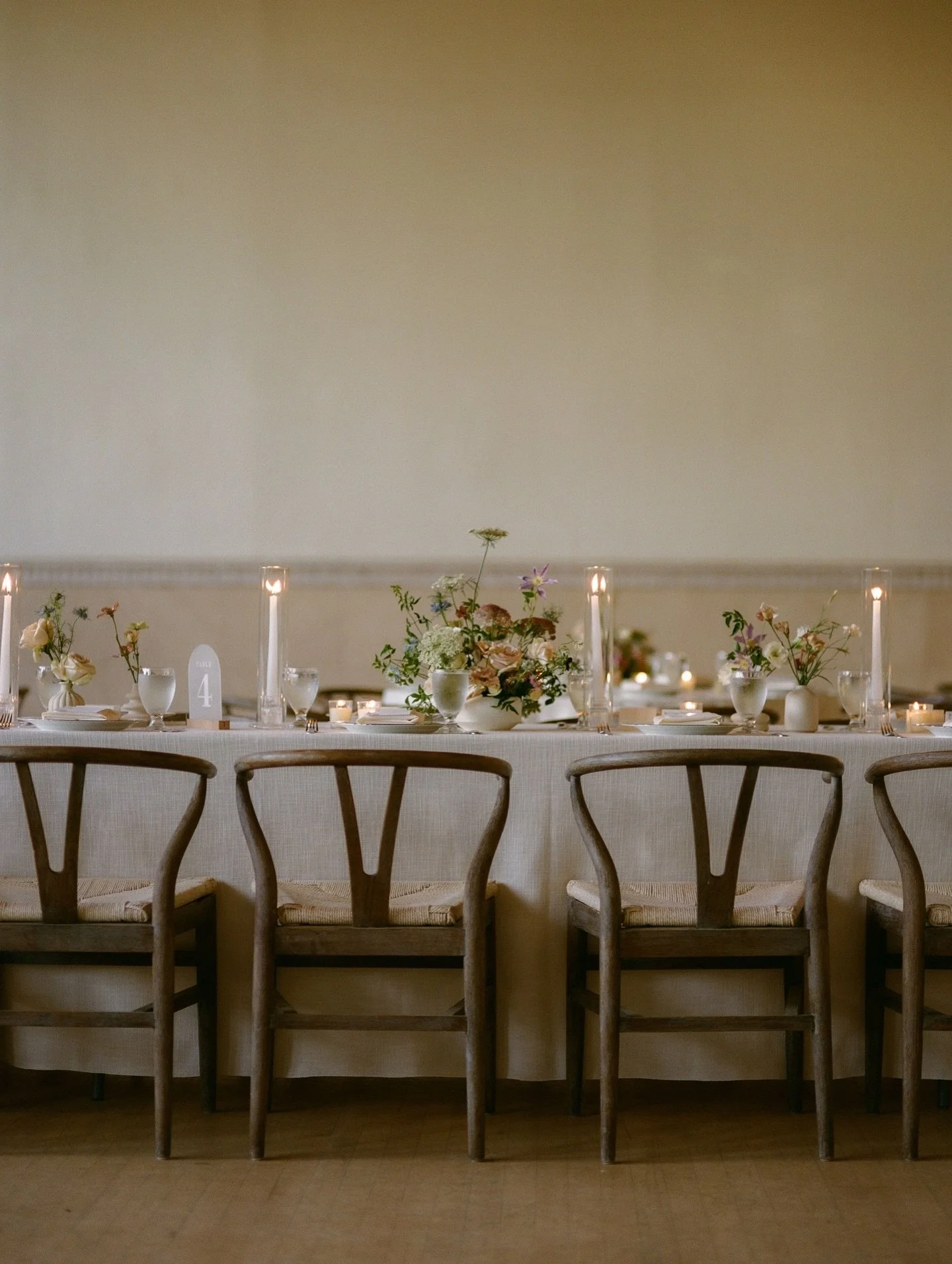 candlelit dinners

@blush.events
@grandgimeno 
@hannyleephoto 
@boybrooklyn_ 
@valentine_entertainment 
@beautifullyredeemedd 
@hairbyaok 
@stpphotobooth