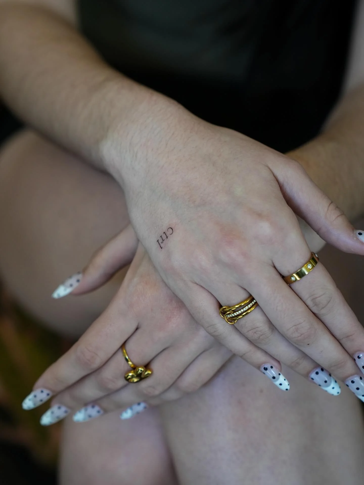 Line work so fine it&rsquo;ll get you compliments for the rest of your life.

#sandiegofinelinetattooartist #sandiegofinelinetattoo #finelinetattoos #handtattoo #delicado