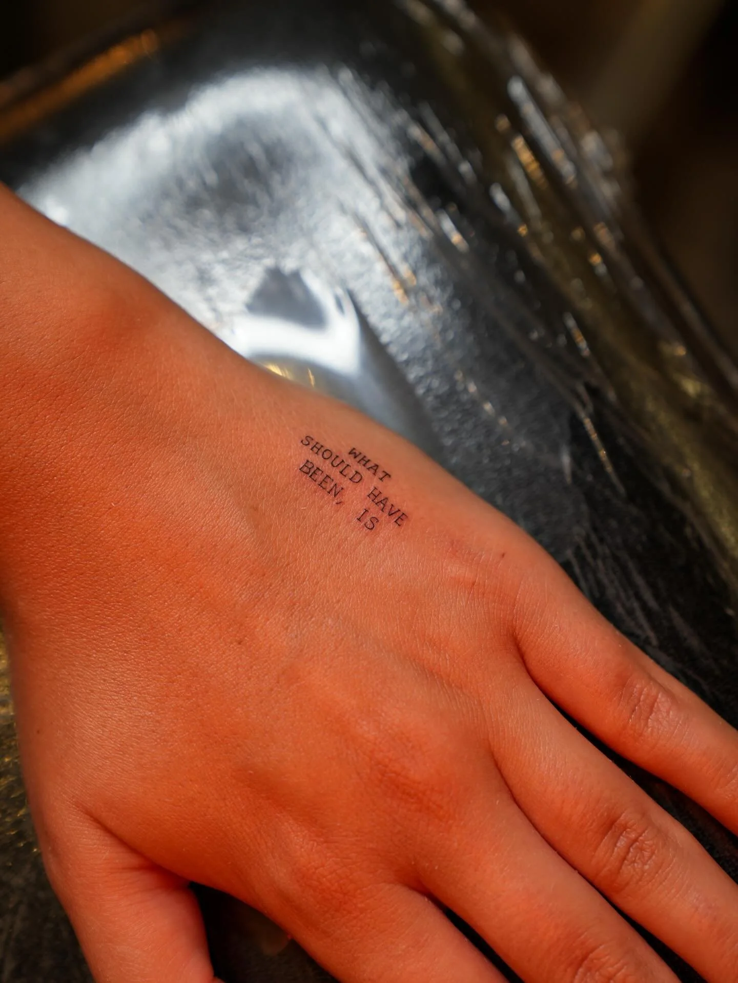 A private reflection, made permanent. Actress @oliviatrujillo of For All Mankind.

#sandiego #sandiegofinelinetattoo #forallmankindseason4 #thefinestlinesforamericasfinestcitysd