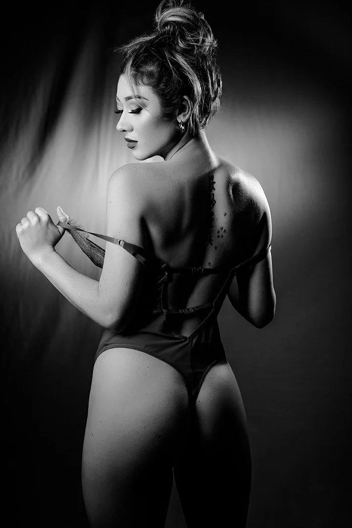 20190210_X-Pro2_OFTA4287_edit.x1_bw_web.jpg