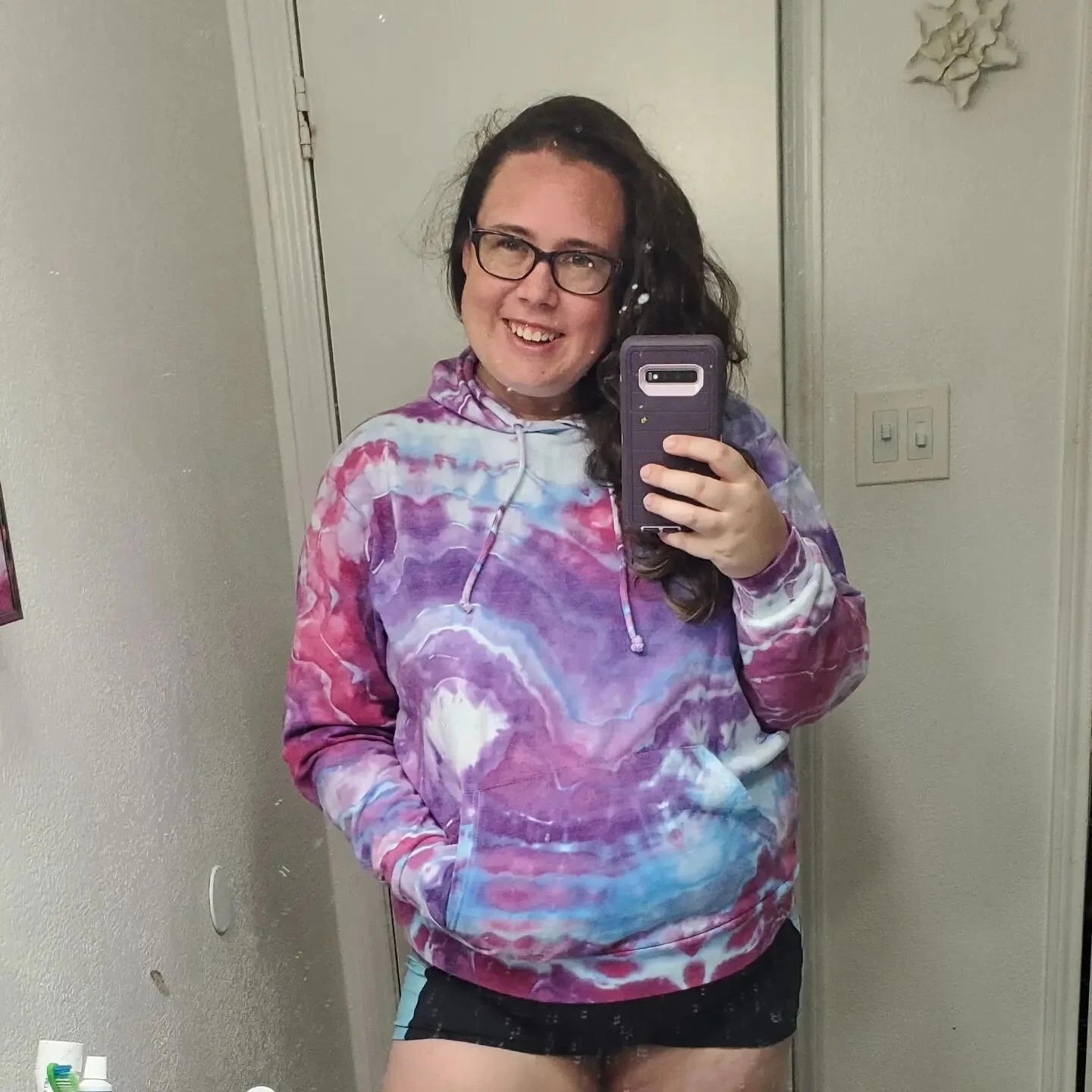 First time vending art at an outdoor event. High winds caused some major hiccups to my planned setup and it wasn't really a good event for art, but it was a good learning experience. I also got this amazing hoodie from my co-vendor @mmounts321 , who 