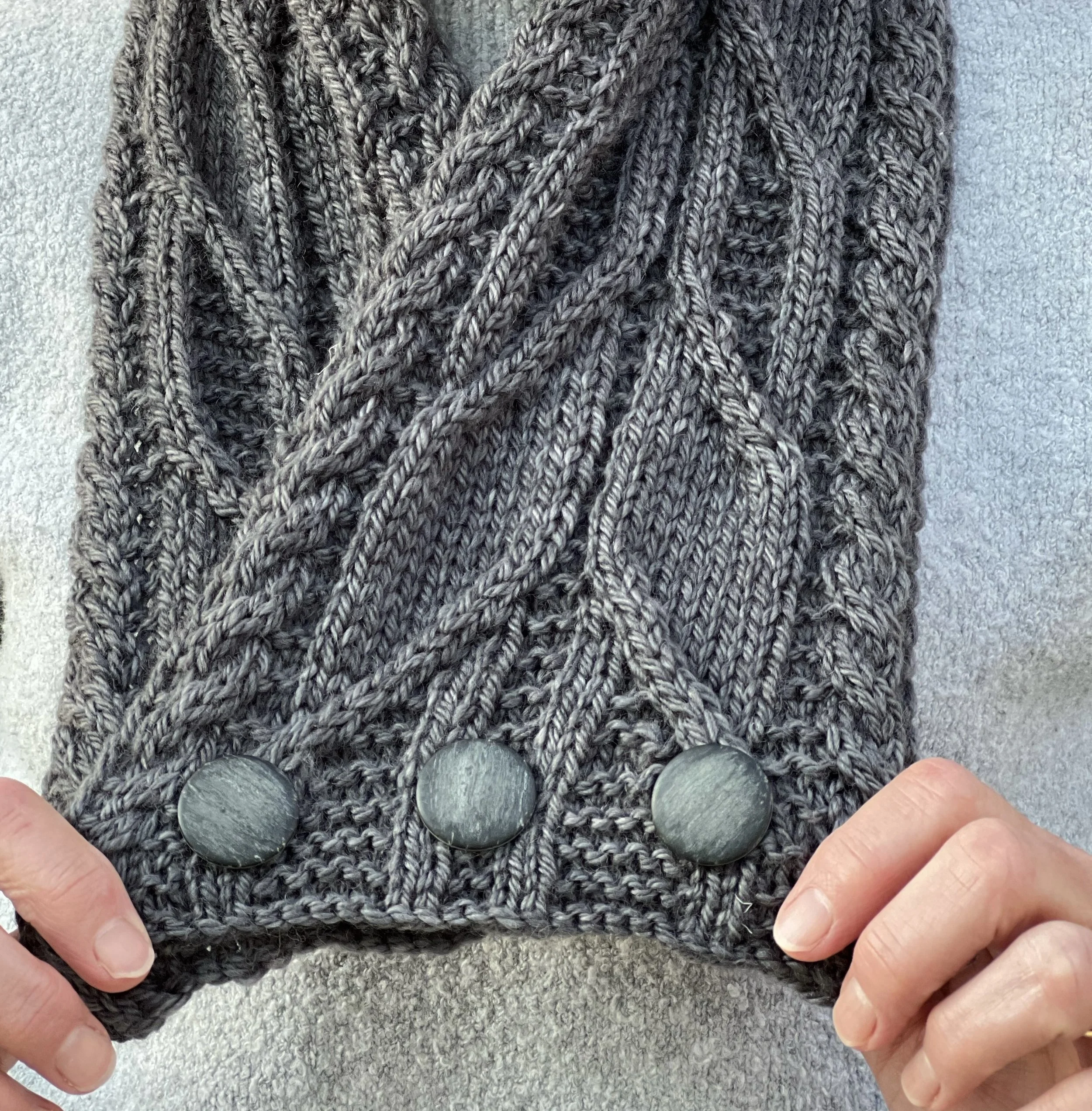 Little Leaf Cable Cowl on Payhip