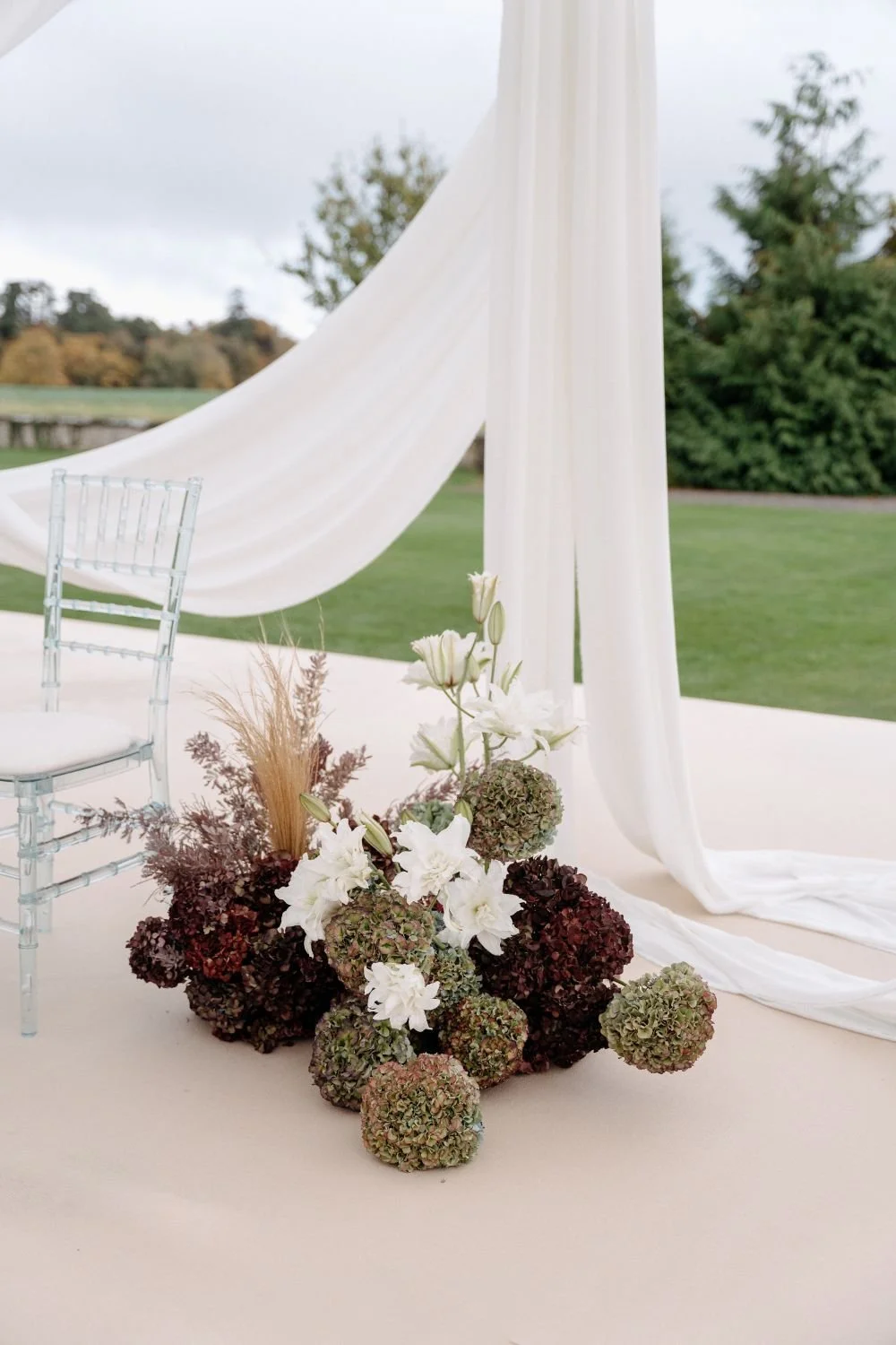 The Wild Bunch Wedding Flowers Alexandra and Casey with Martina O Weddings and Anouska LoveStory 3.jpg