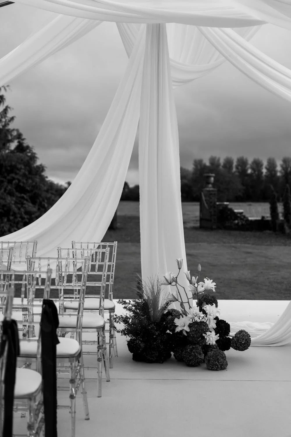 The Wild Bunch Wedding Flowers Alexandra and Casey with Martina O Weddings and Anouska LoveStory 4.jpg