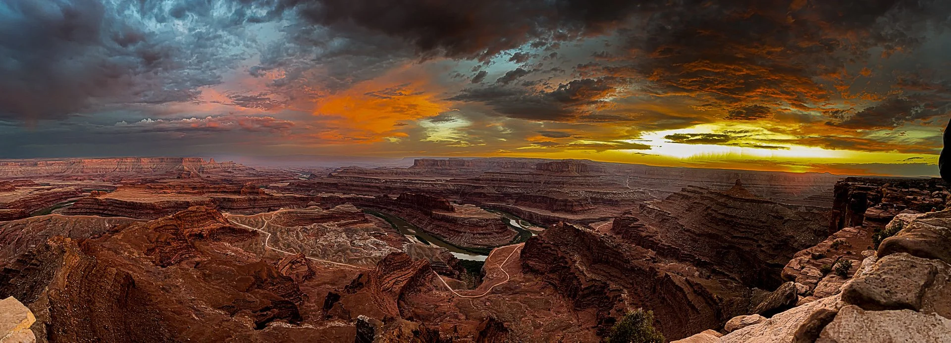 Jeff Reynolds Sunrise over Monument Valley($300).