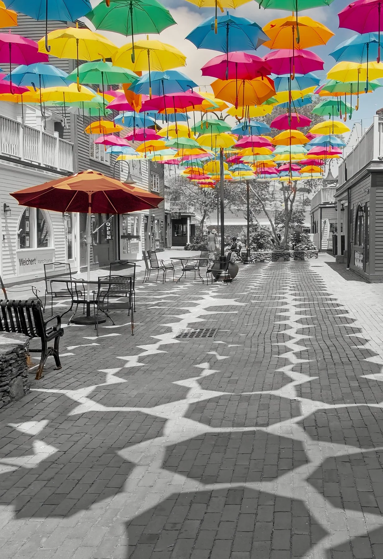 Color Shade by Andy Lowen