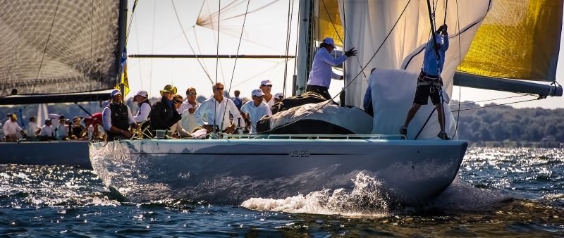 Rounding the Mark by Paul Murray