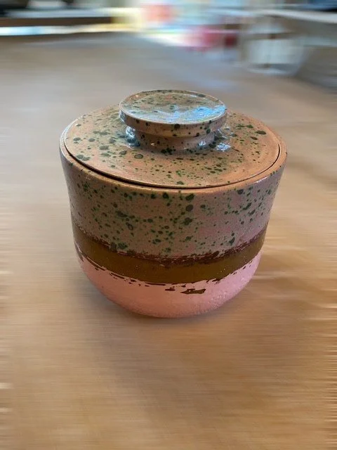 Dekselpot roze.jpg