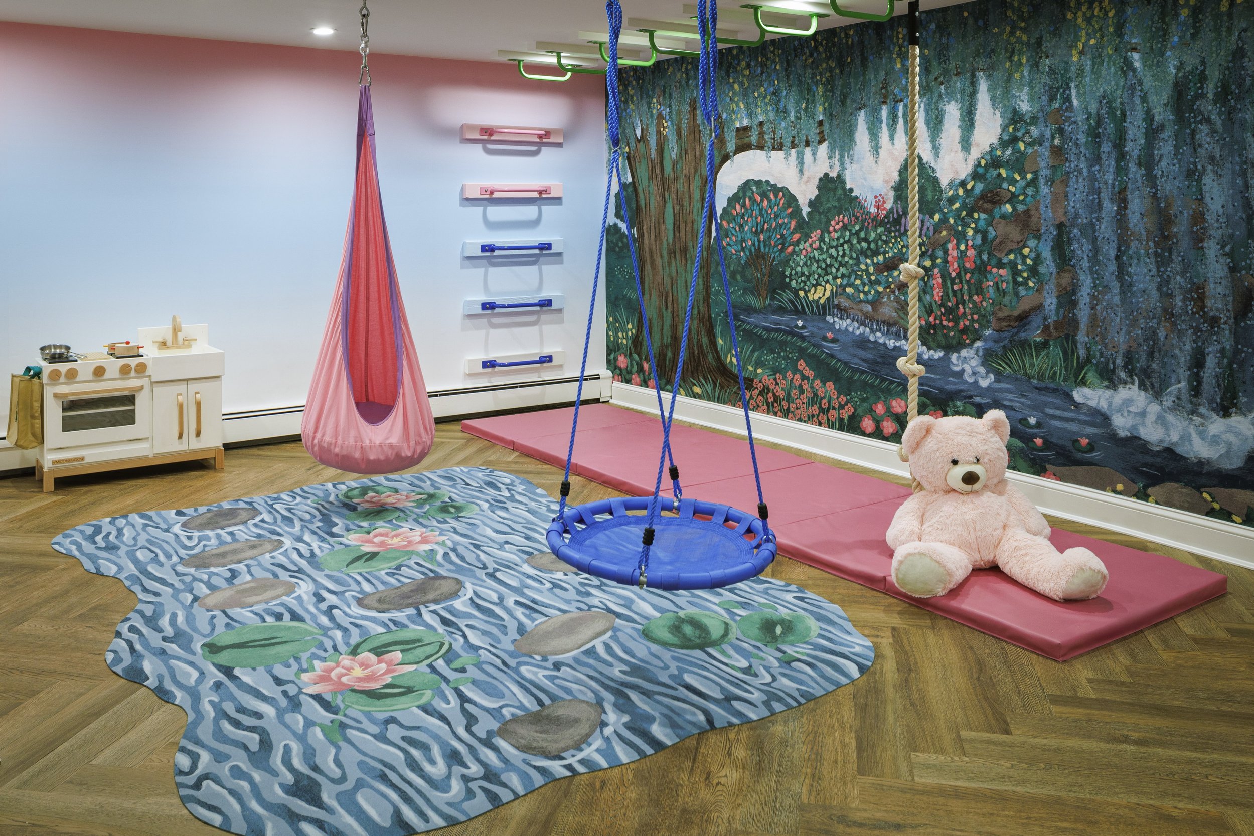 3 CC-PARKER-LARSON-24-8660-HIGHRES.jpeg