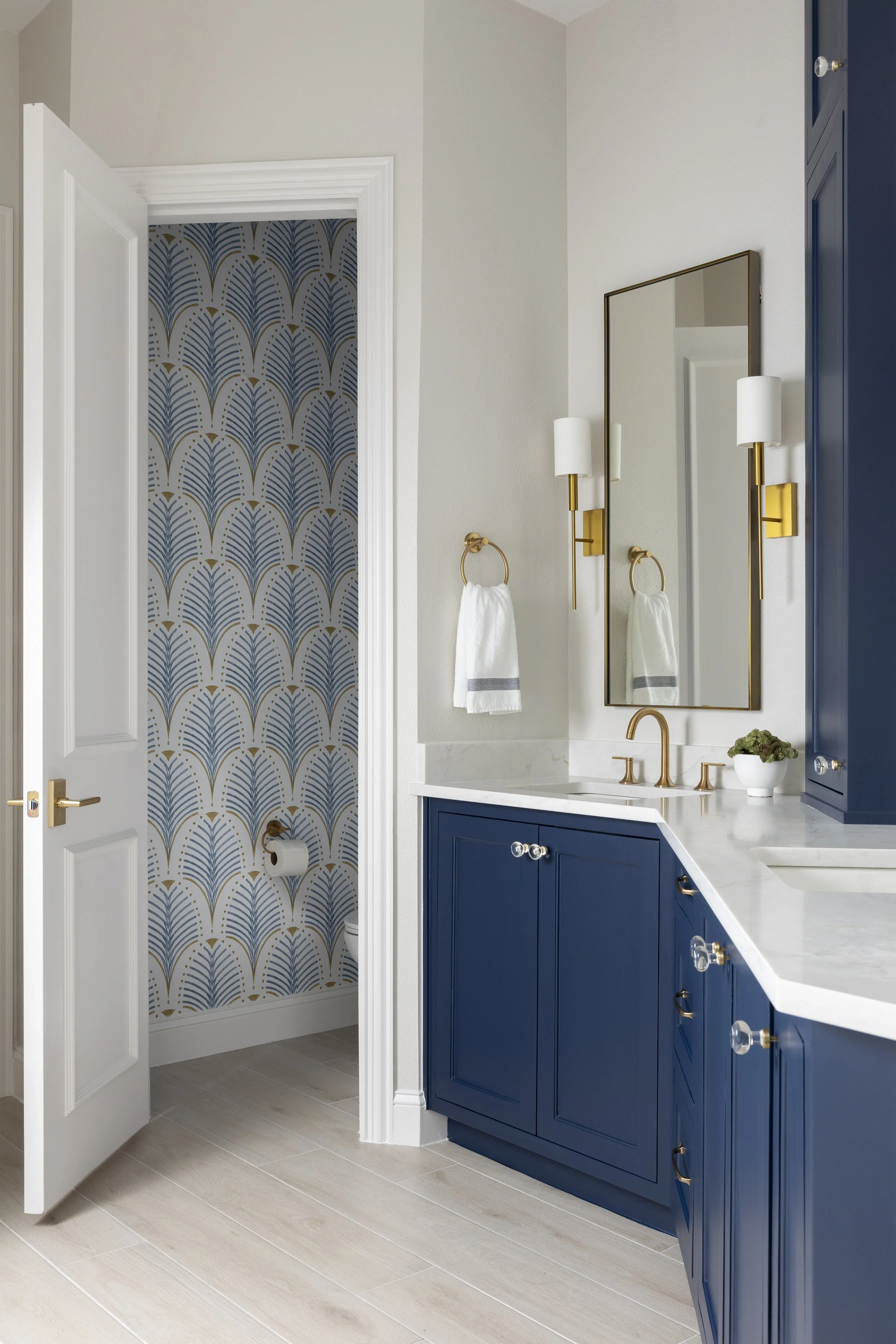 Keller - Primary bath and Powder room remodel