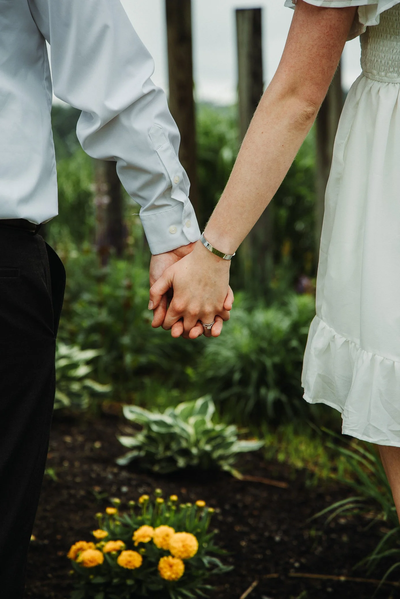 Who Should You Call for Elopement Photos in New Hampshire?