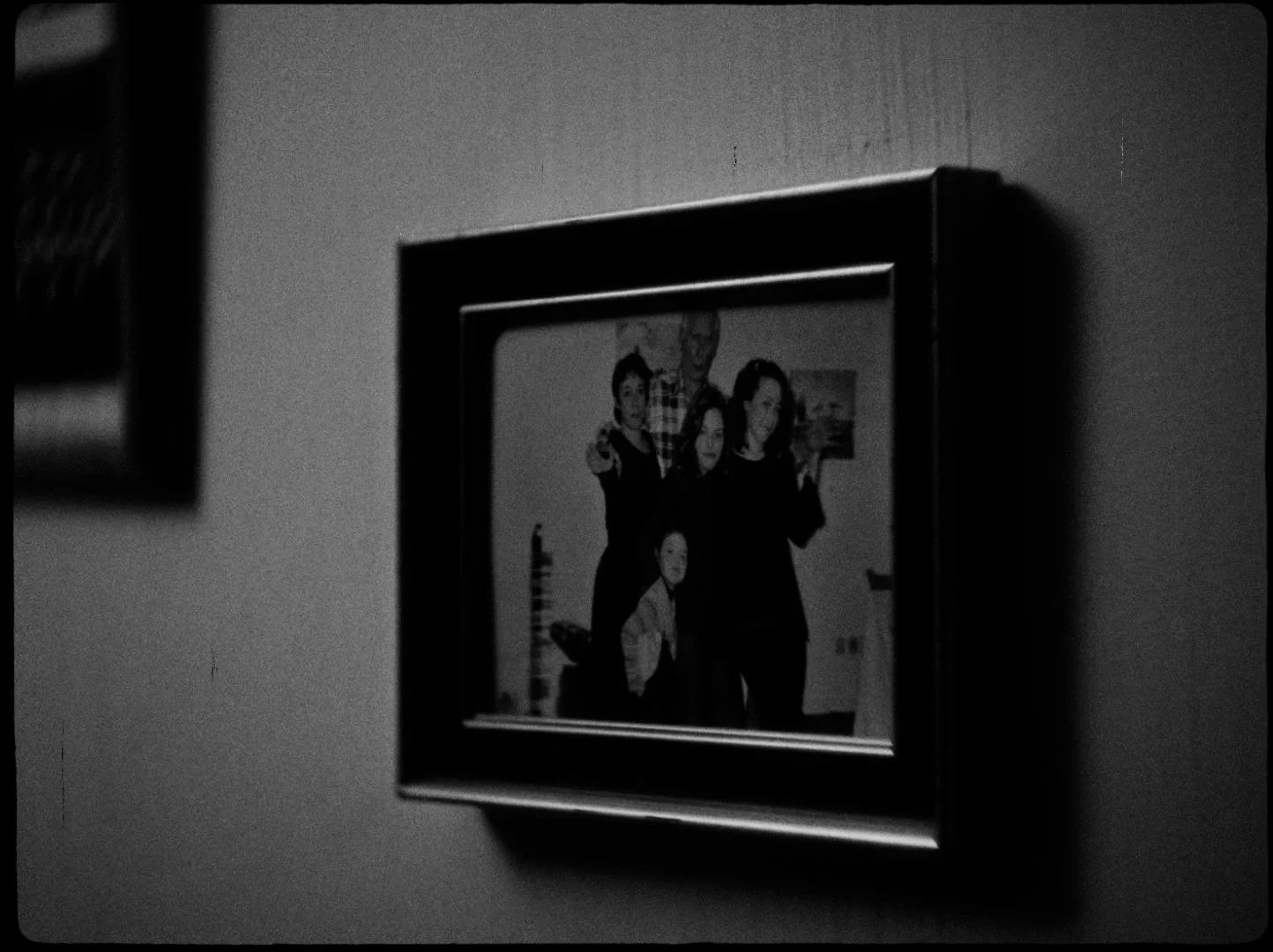 PARA_STILLS2.jpg