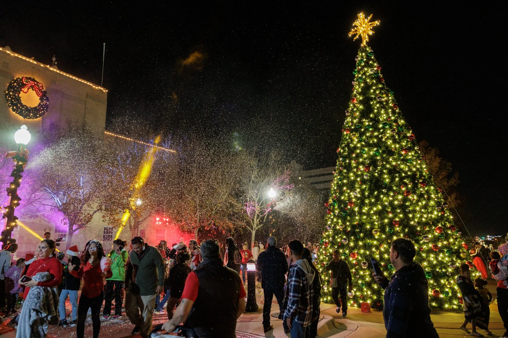 TREE LIGHTING 2023-13.jpg