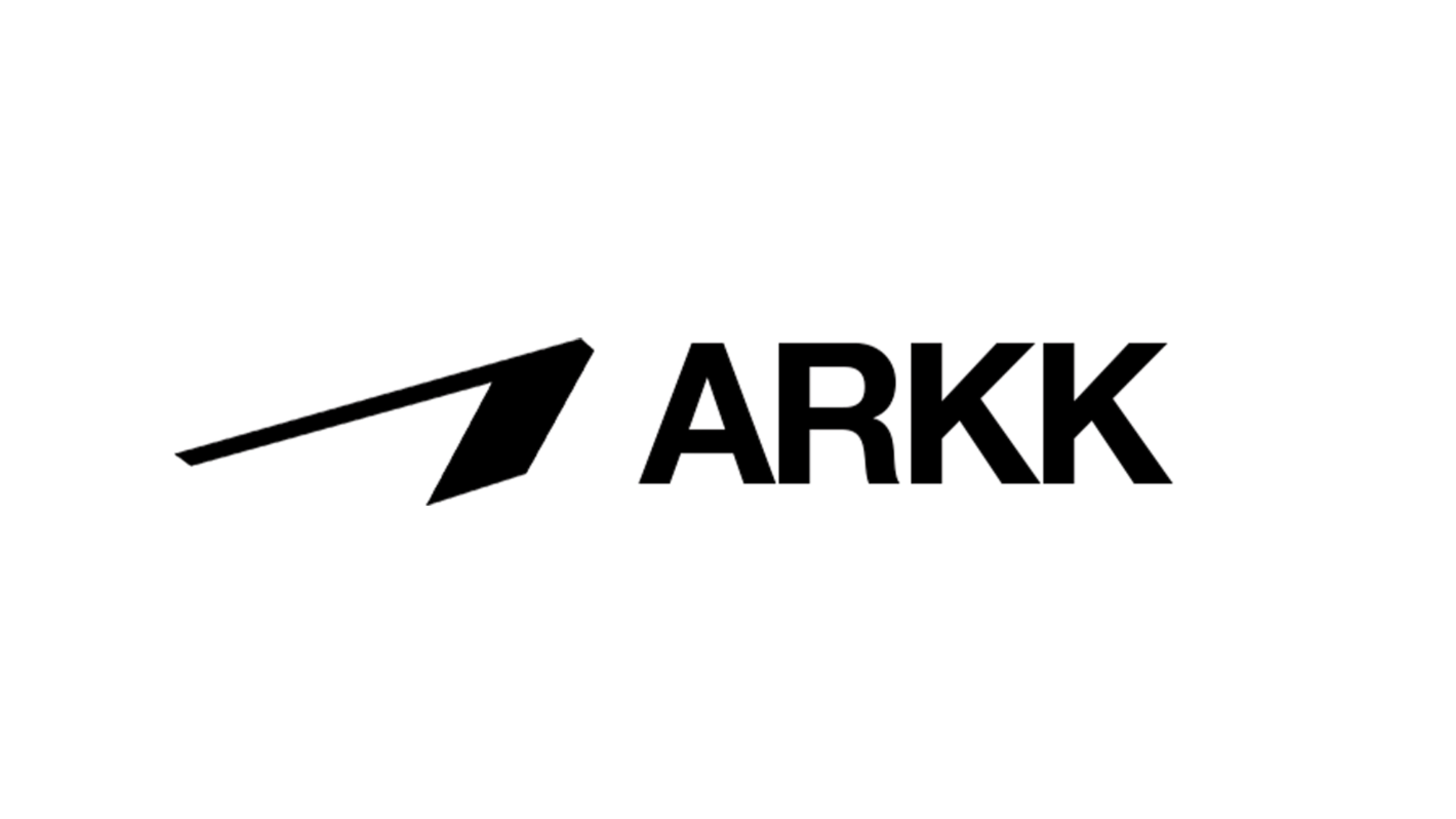 Sort logo med teksten 'ARKK' og en grafisk diagonal streg til venstre for teksten.