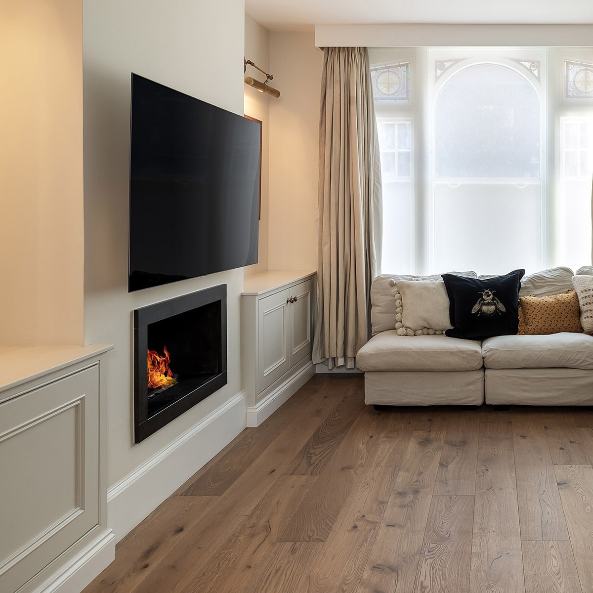 V4 DC203 White Smoked Oak from The Floor Collection