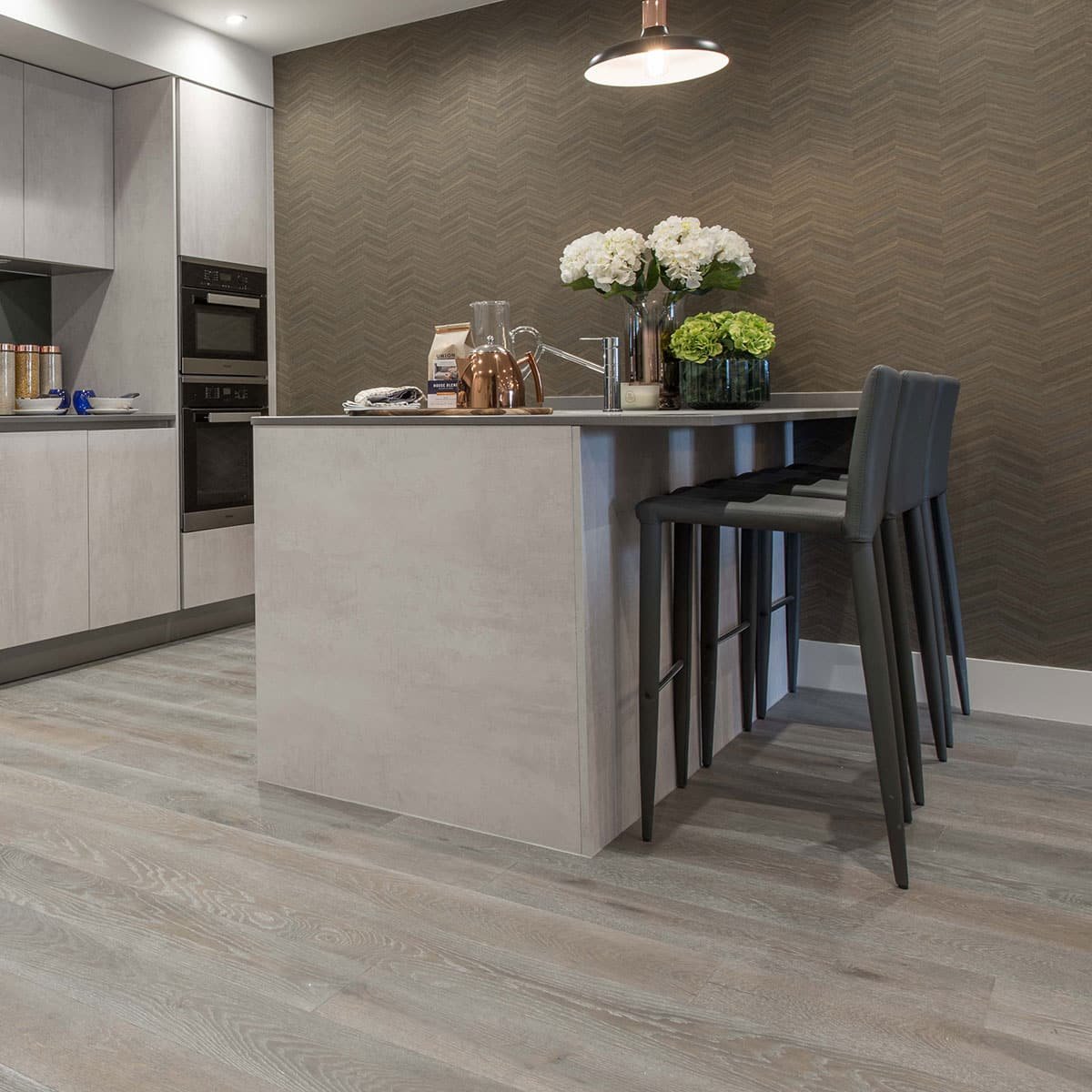 V4 DC105 Silver Haze from The Floor Collection
