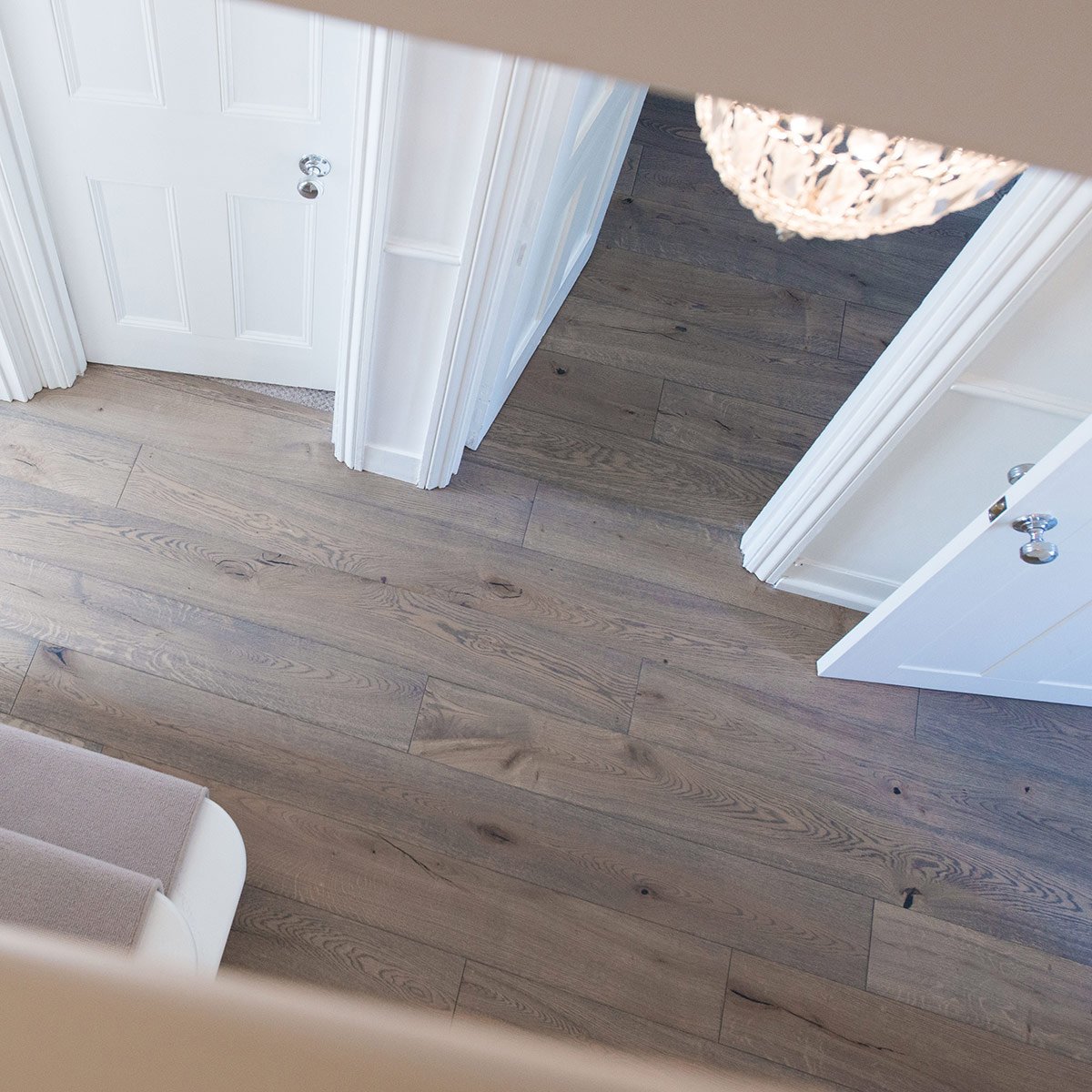 V4 DC101 Frozen Umber | The Floor Collection