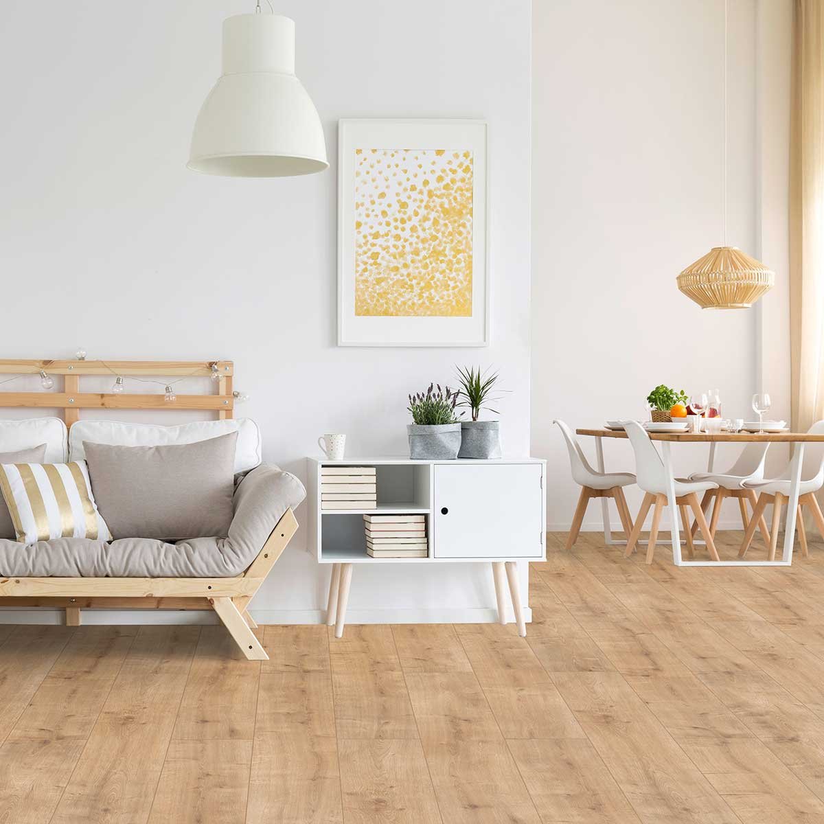 V4 NE32 Sunwashed Oak Laminate from the Floor Collection