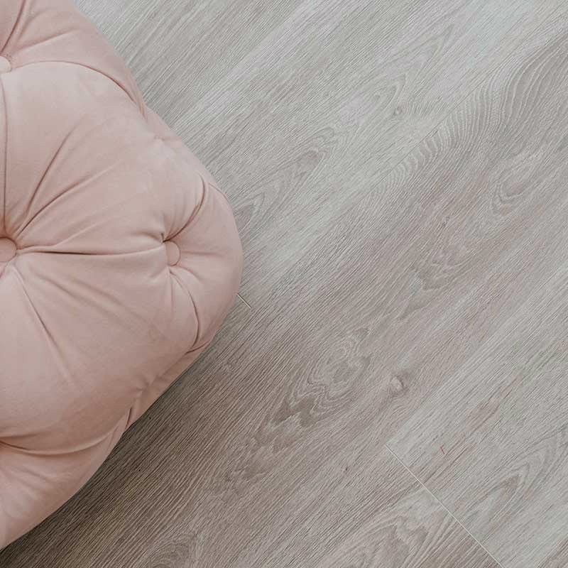 V4 NE31 Silent Pool Oak Laminate from the Floor Collection