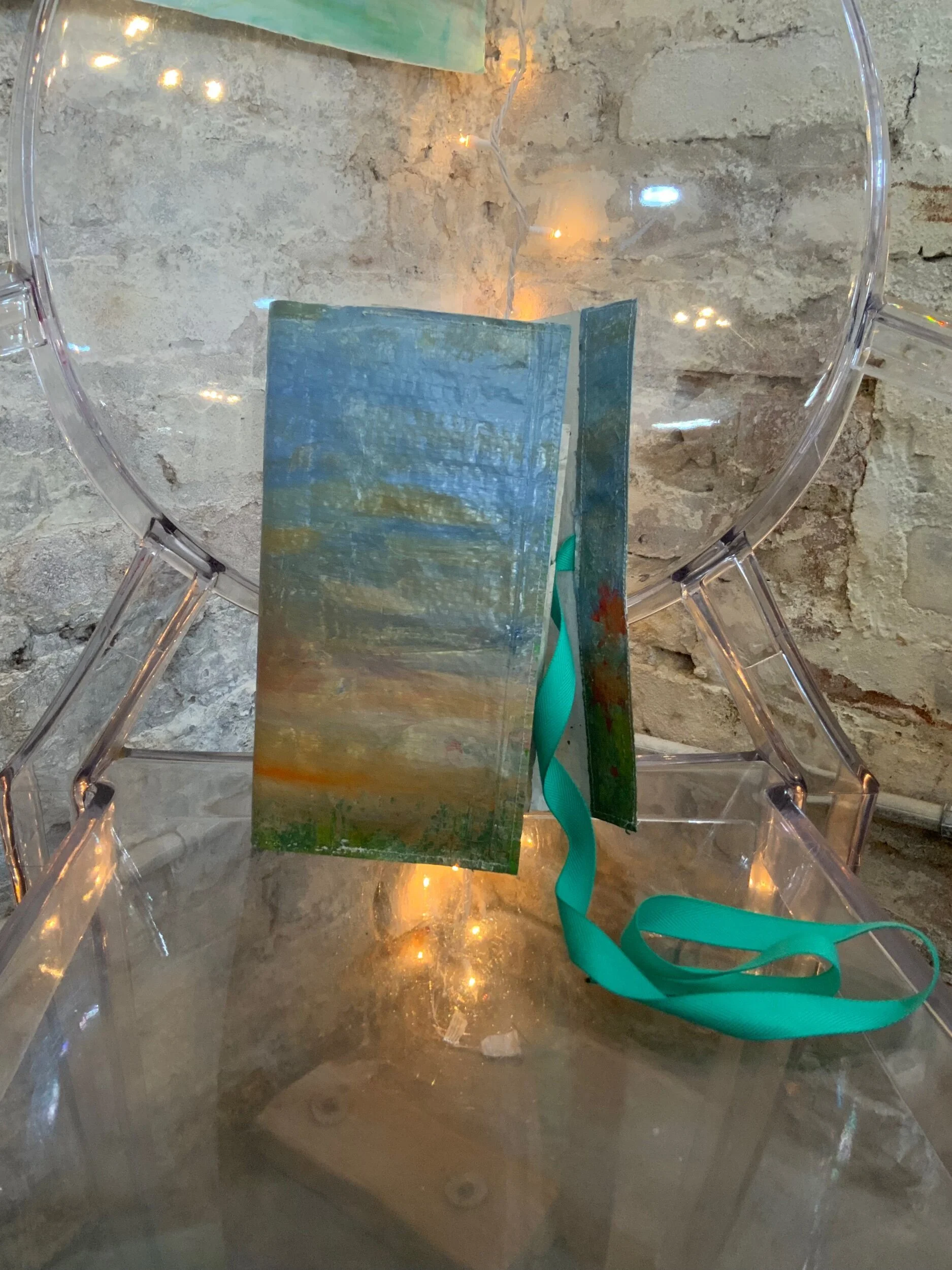 4D0DE9EB-7930-49C6-B5E7-345CEC58F3C1