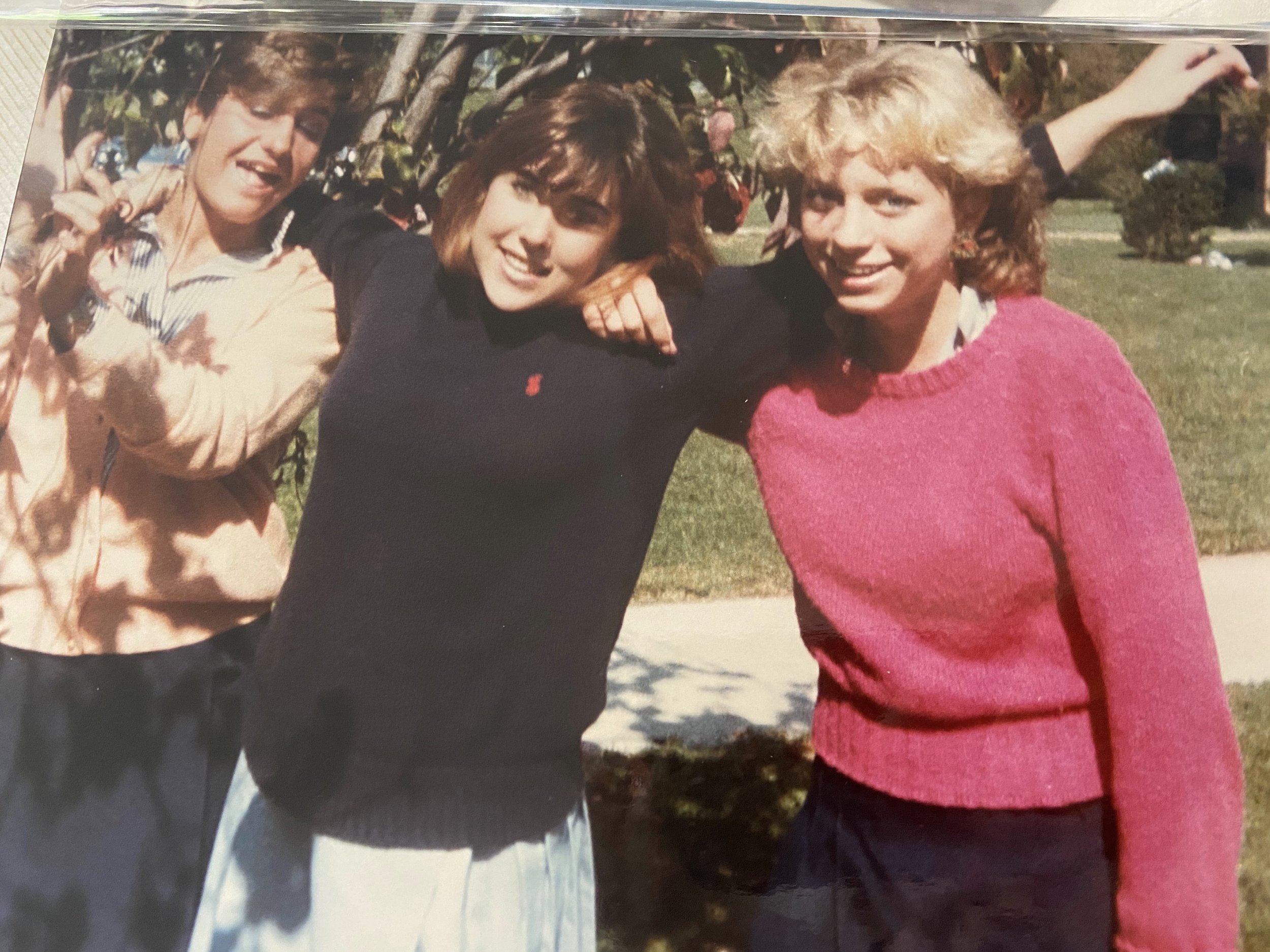 Marnie Schneider and girlfriends