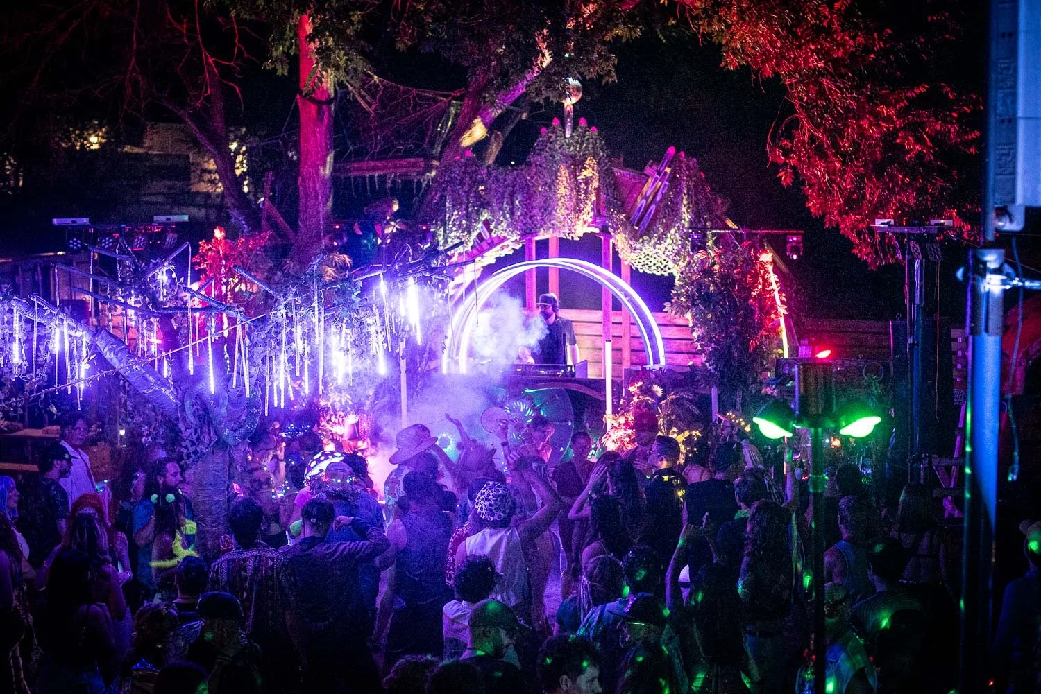 1-Electric Garden-House of Fire Photos Rachel Faller 2026-9225.jpg