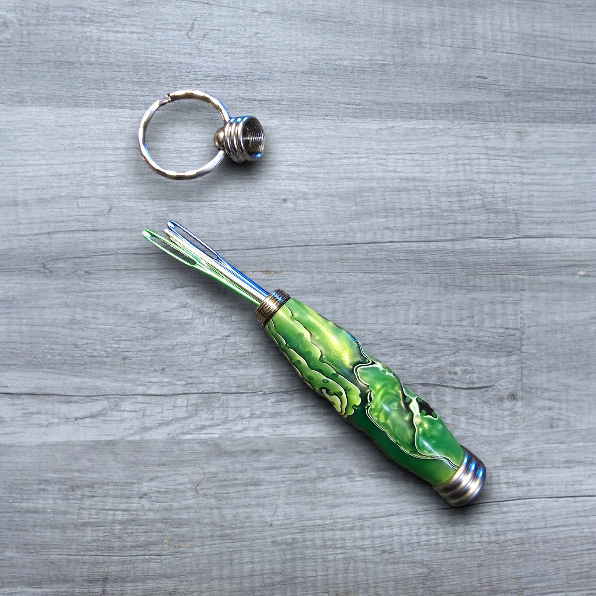 needle key grn wht open-Photoroom.jpg