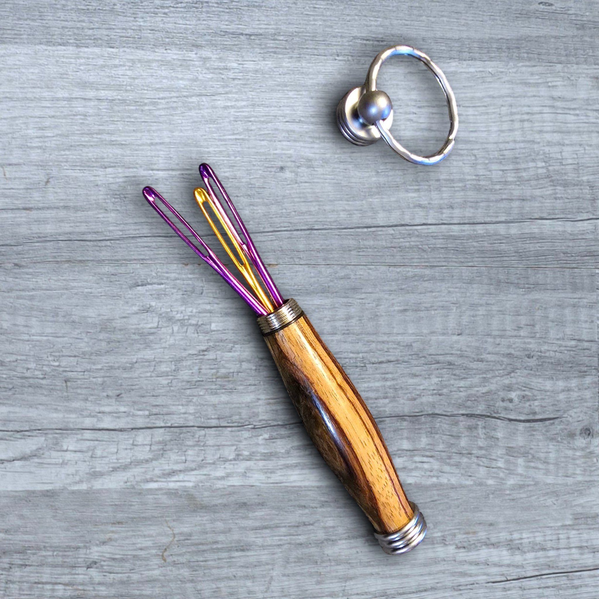 needle holder key zebra open-Photoroom.jpg