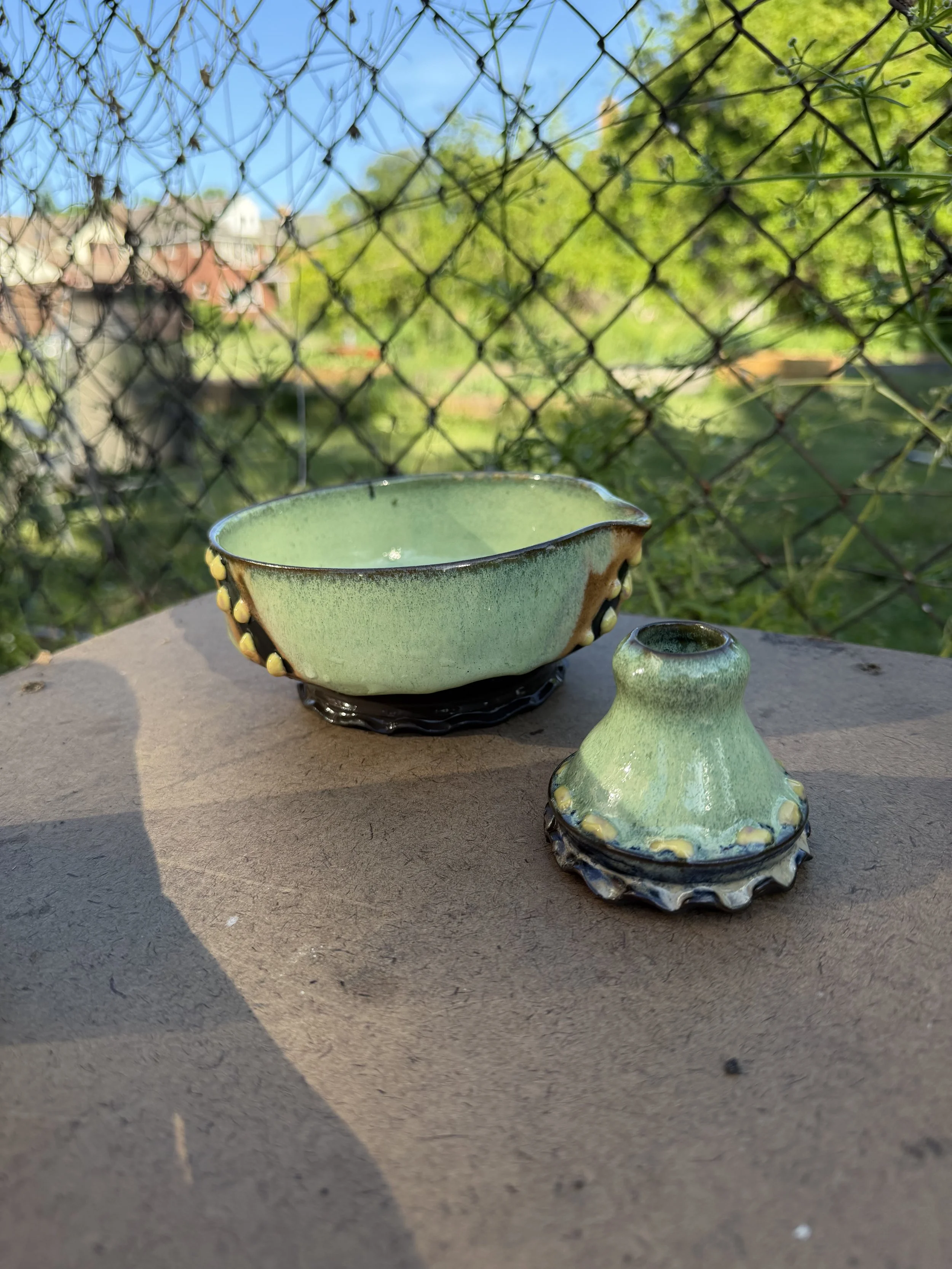 matcha bowl / whisk stand