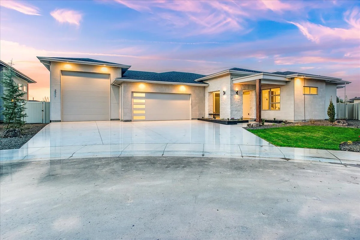 13-Grinberg Twilight026.jpg