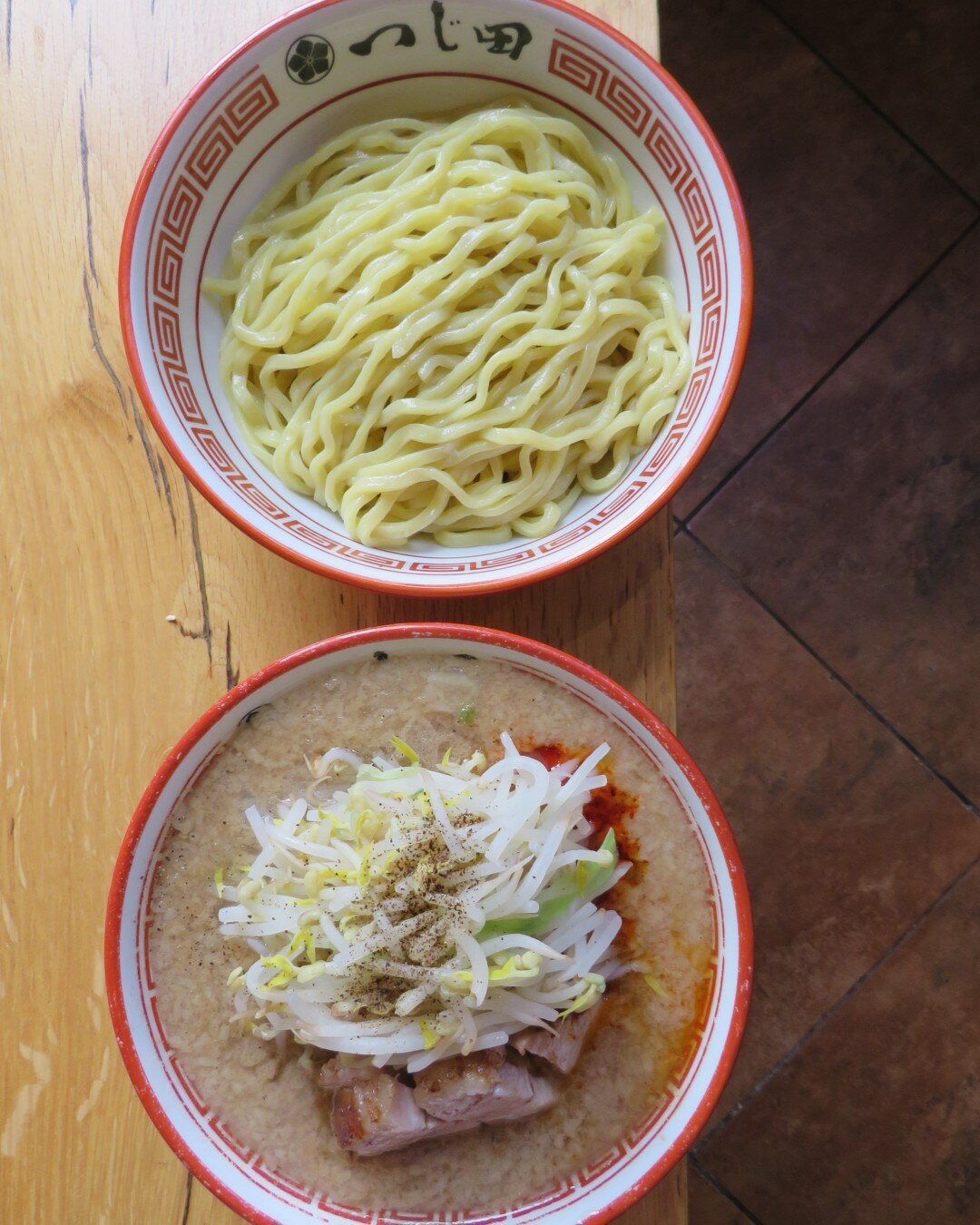 Late lunch🥺? We've got the perfect order for you.
📸: Annex Style Tsukemen / 14.45
＊＊
#tsujita #losangeles #tsukemen #ramen #lunch #dinner #everymeal #cheatday #tonkotsu #jiro #goodfood #food #foodiesofinstagram #la #foodie #eating #foodstagram #foo