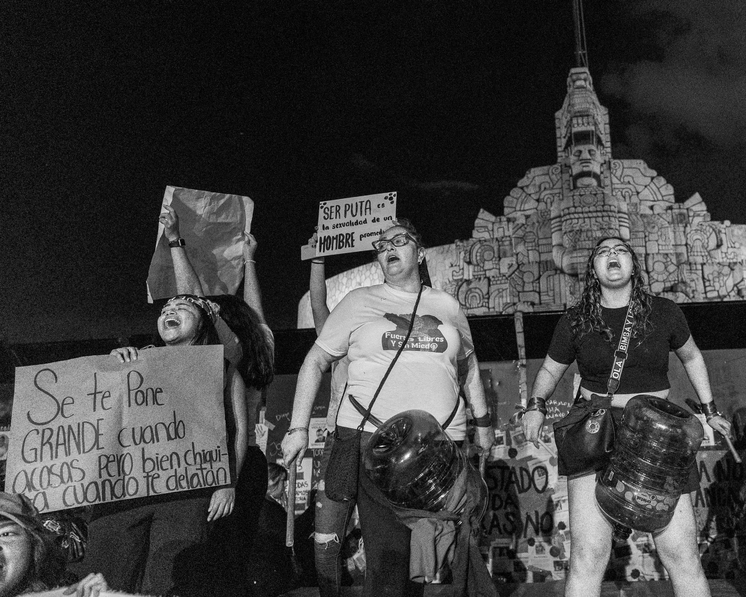 Marcha del Día Internacional de la Mujer for InvisibleMan.Photography-8.jpg