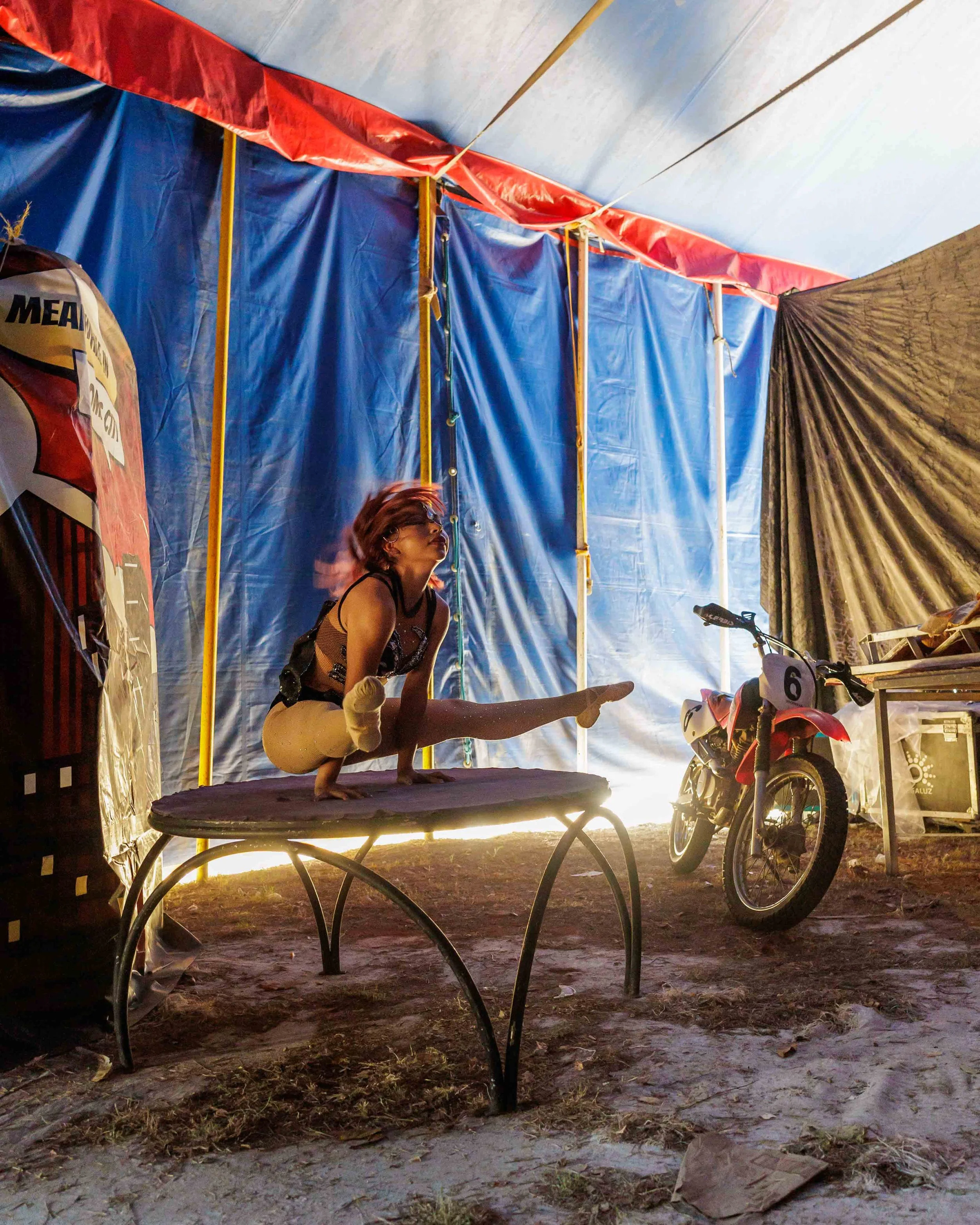 Forever Circus for InvisibleMan.Photography-7.jpg