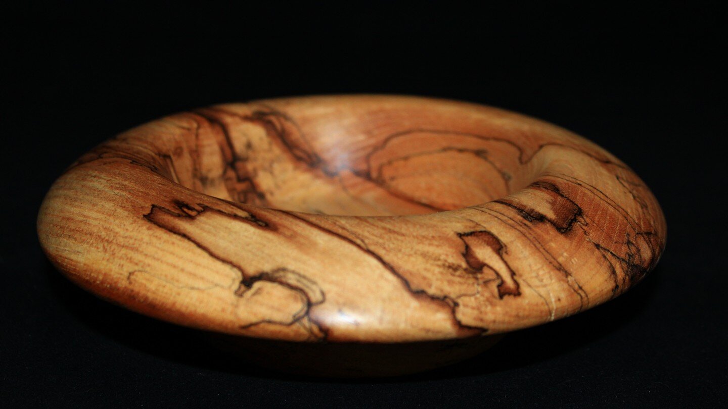 Spalted elm, 15cm wide rim bowl. Finished with tung oil. #woodturning #naturalwood #madeinscotland