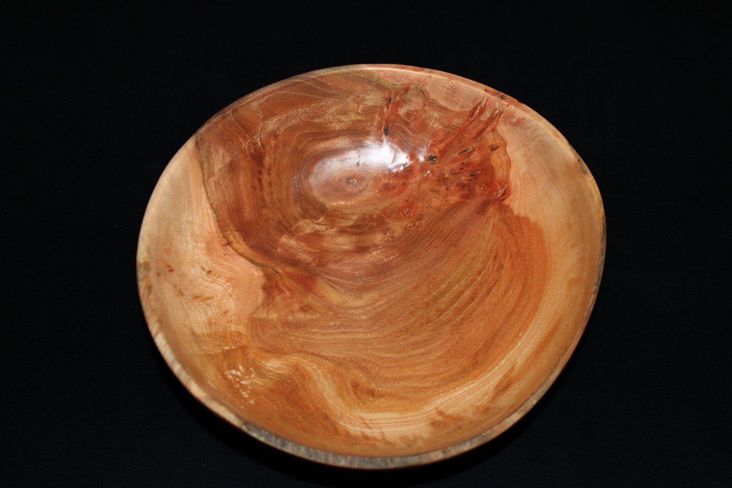 Sometimes a simple shape is all you need.
Elm burl, 18x6cm. Finished with EEE-Ultrashine and Sh*thot Waxstik.
#woodturning #naturalwood #madeinscotland #ravensviewstudio #wood #bowl #woodturningworld