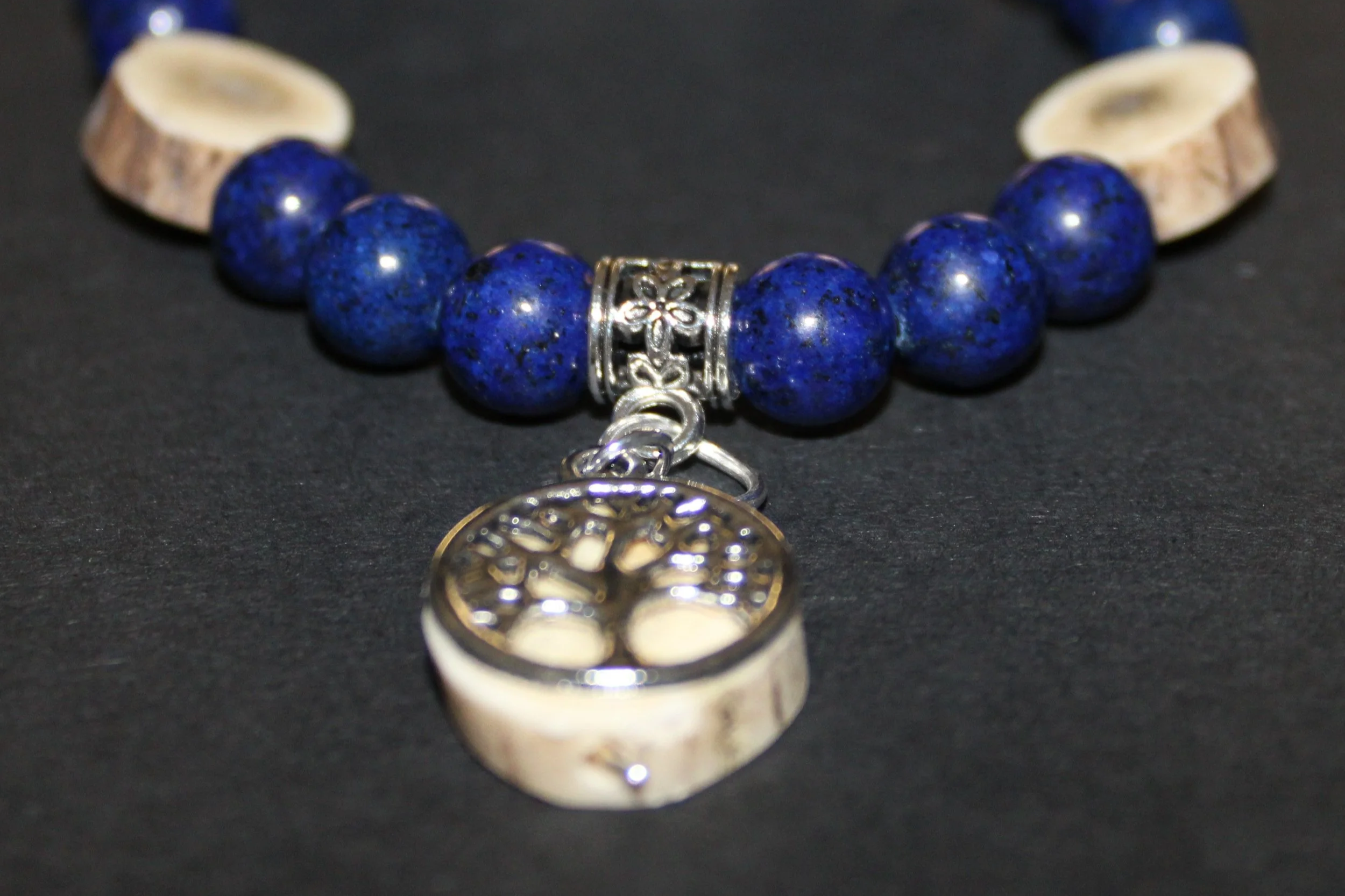 Red Deer Antler Tree of Life Bracelet with Blue Lapis Lazuli & White Howlite Beads (22cm)