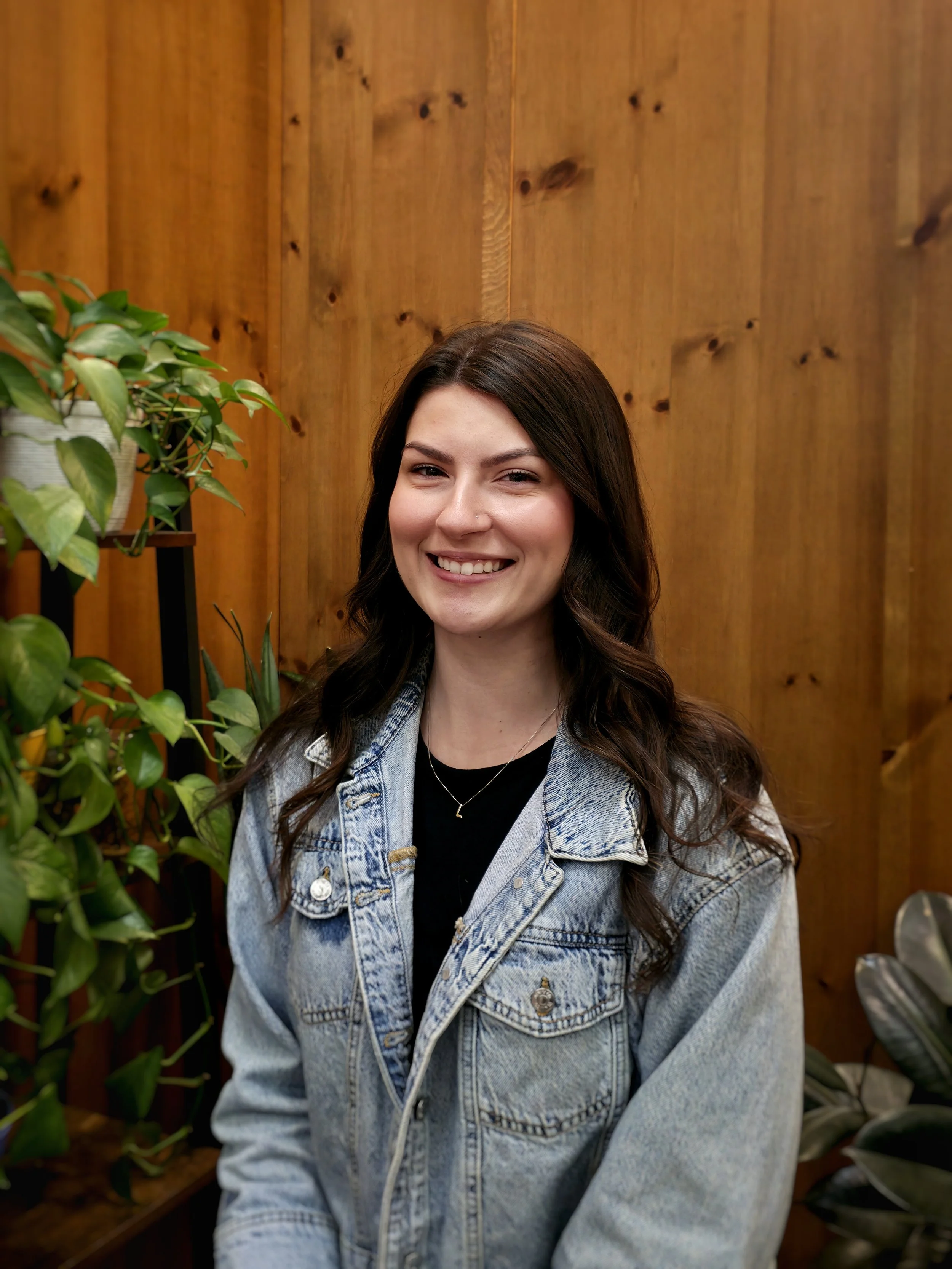 Portrait of Shianne, stylist at Purple Salt Salon & Spa in Vermont