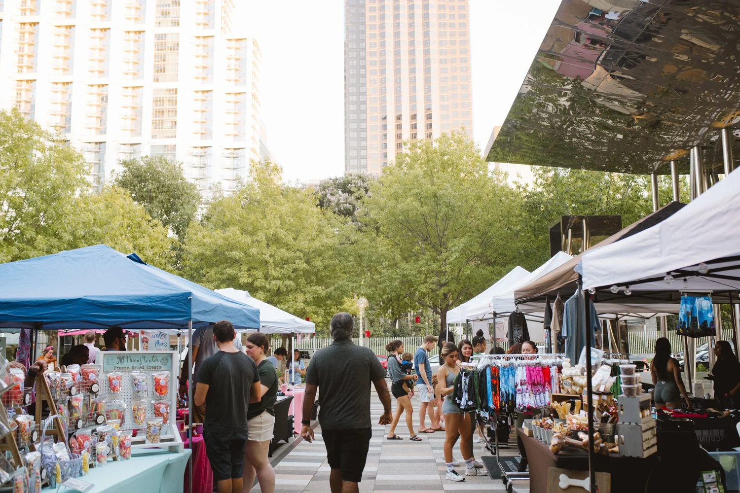 2025 Boho Holiday Market at Klyde Warren Park