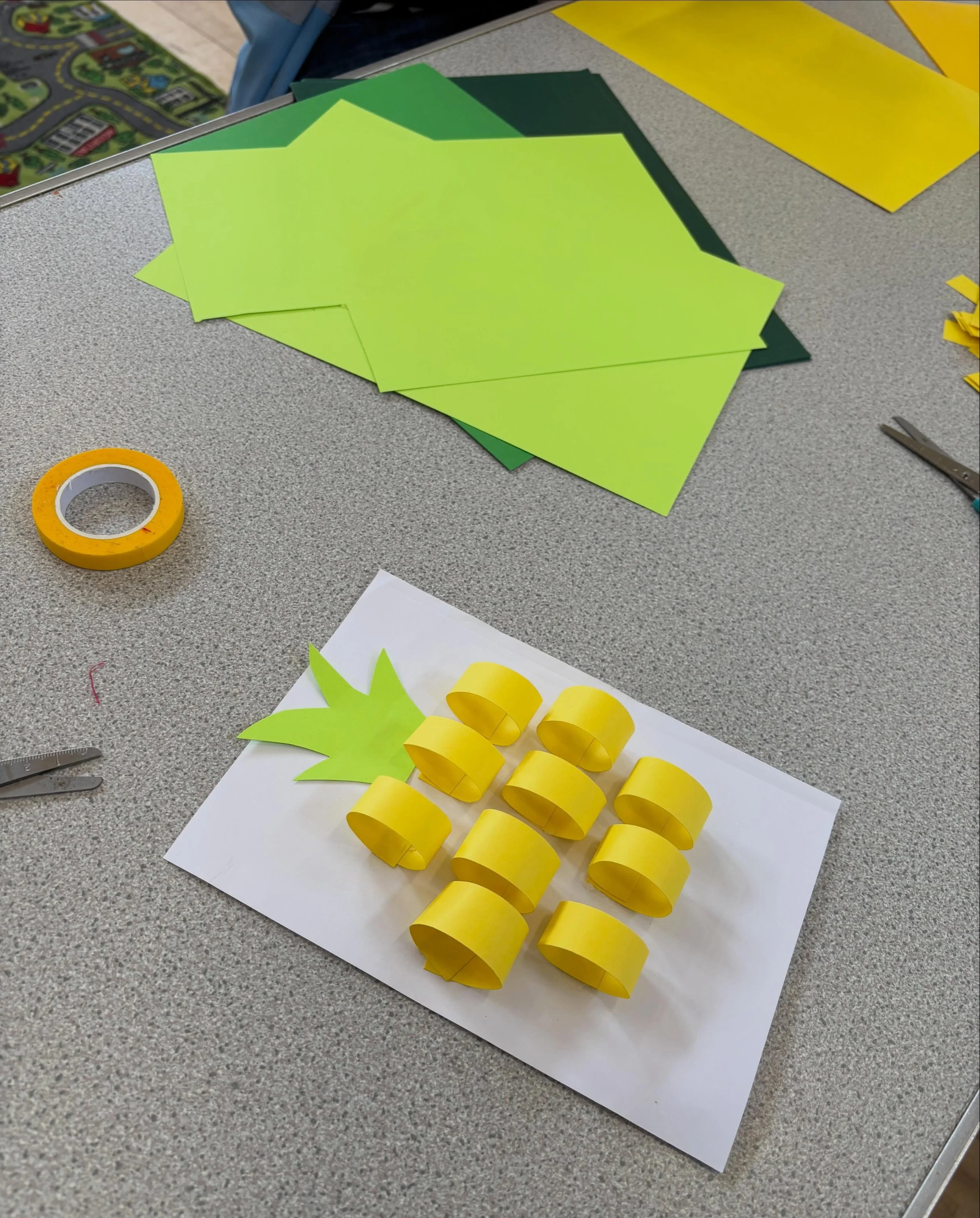 Pineapple crafts at Reigate Reigate Parish, developing our fine motor skills 🫰🍍