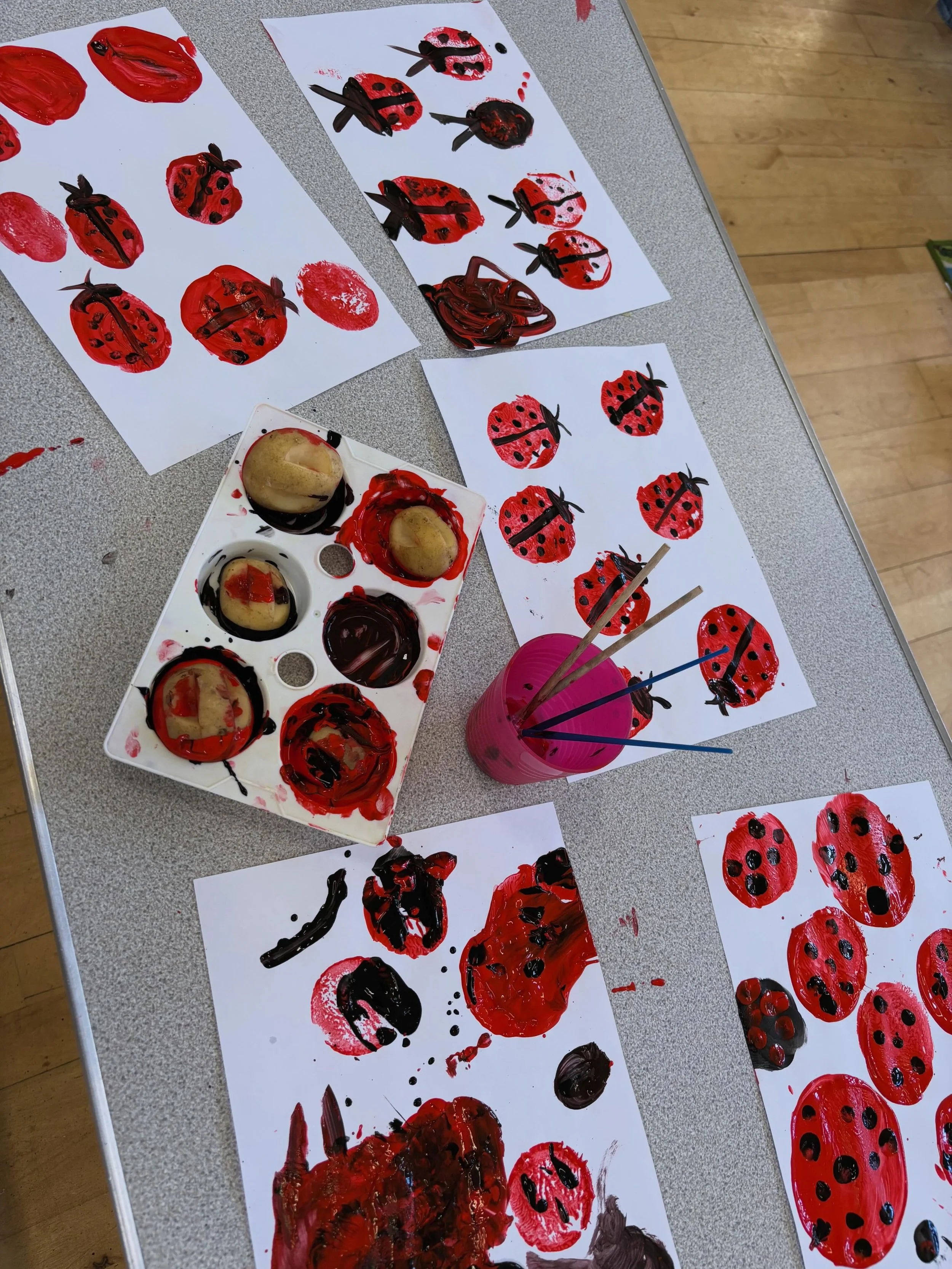 Ladybird 🐞 and butterfly crafts to start the week 🦋 at Reigate Parish.