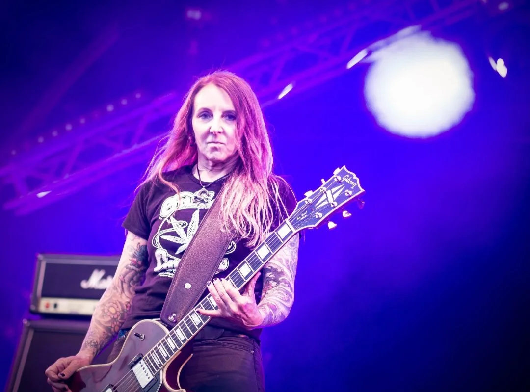 Lori S. of Acid King - photograph courtesy of Noise Injection used for EP 091.