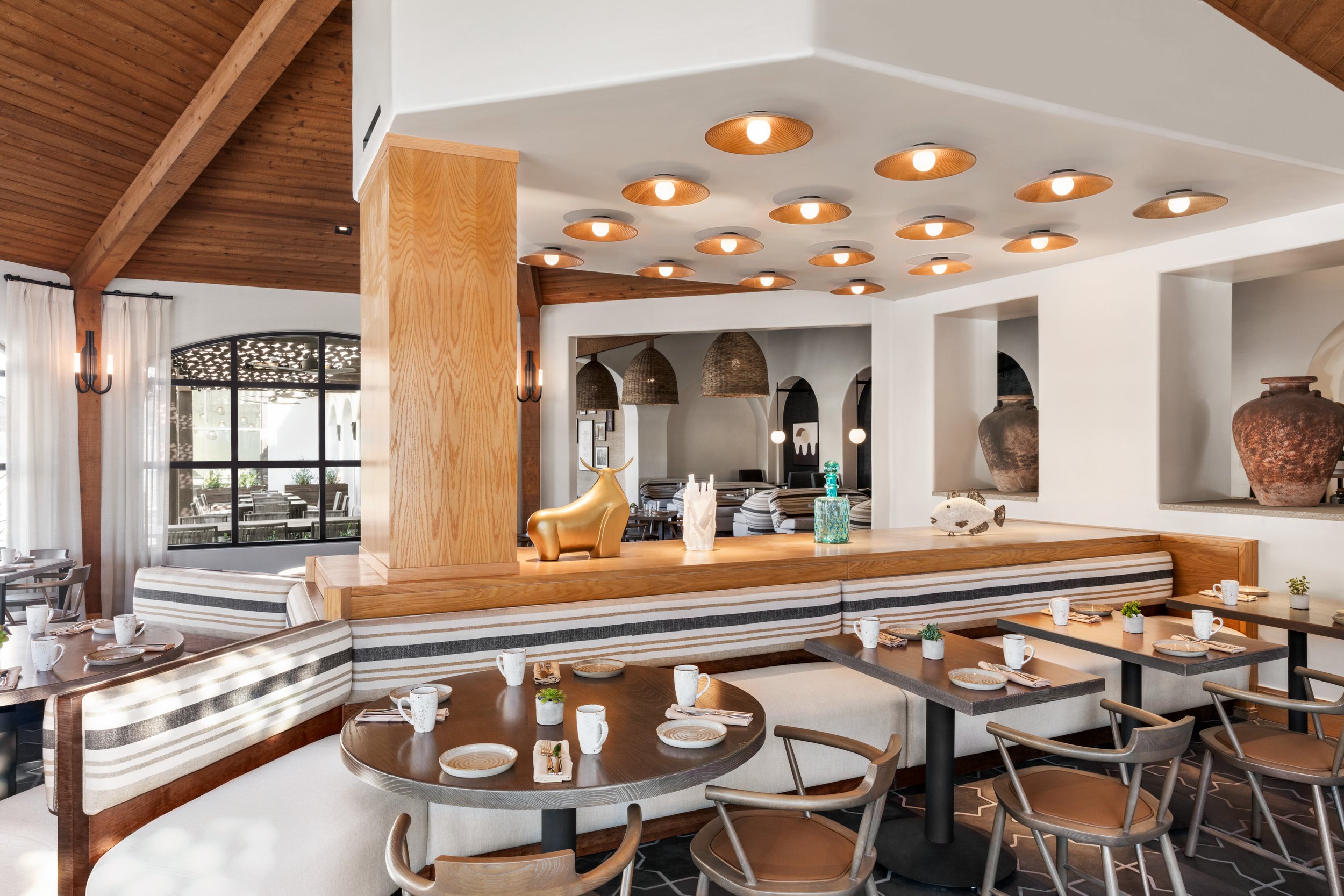 F&B_Ox__Ocean_Dining_Room_Interior2.jpg