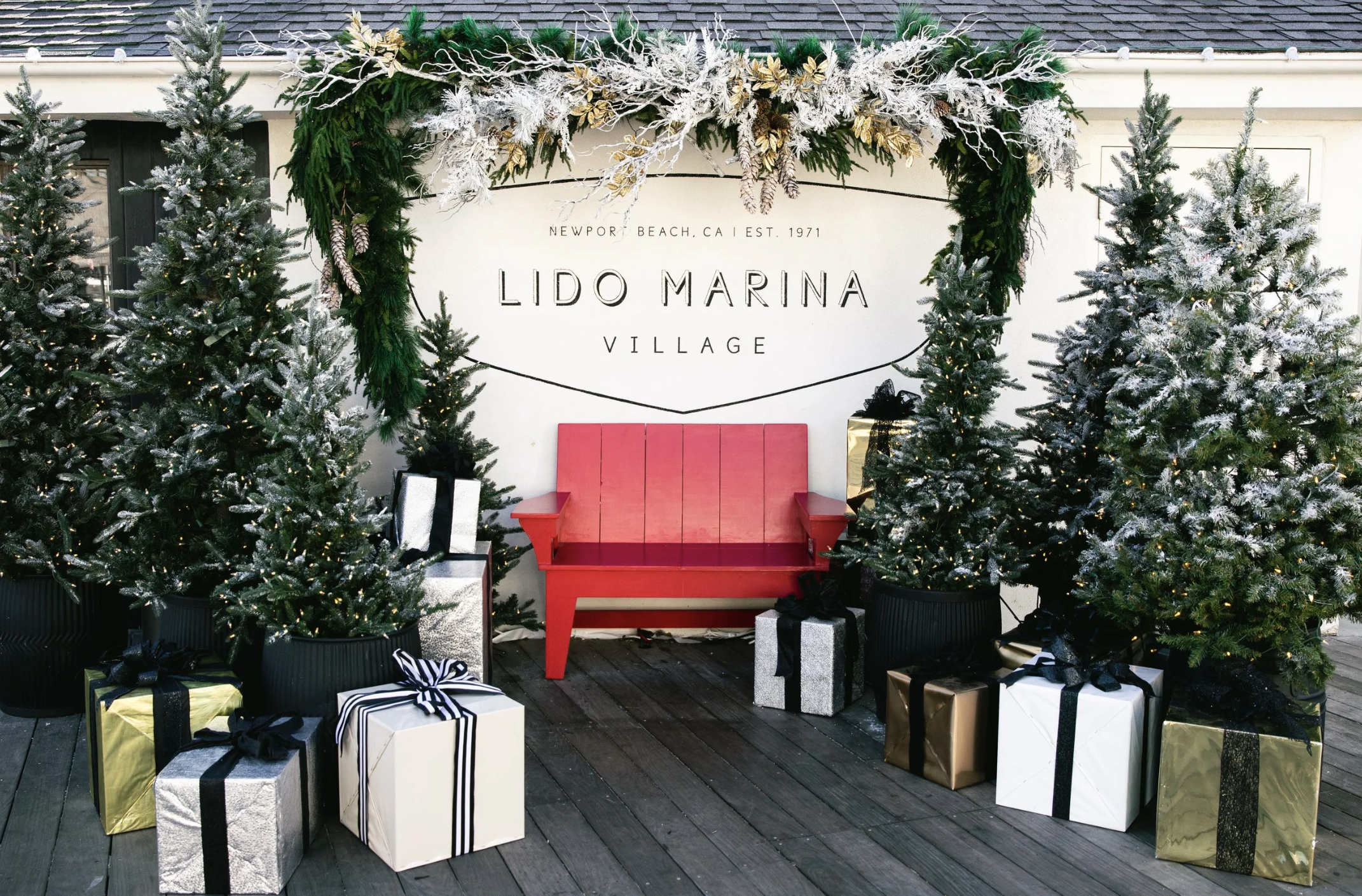 Make it Merry: The Holidays Arrive at Lido Marina Village&nbsp;