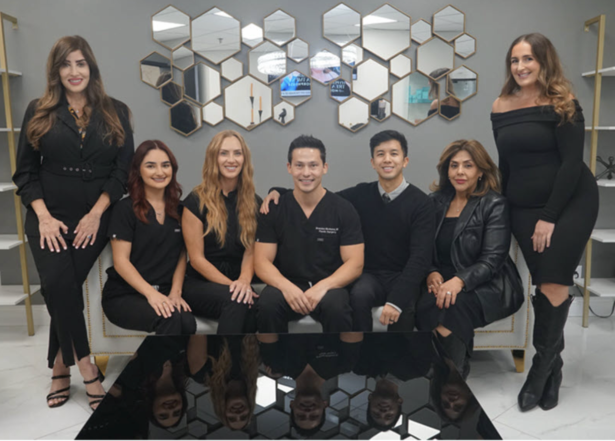 2026 Aesthetic Trends: The Rise of High-Fidelity Beauty and Cellular Longevity