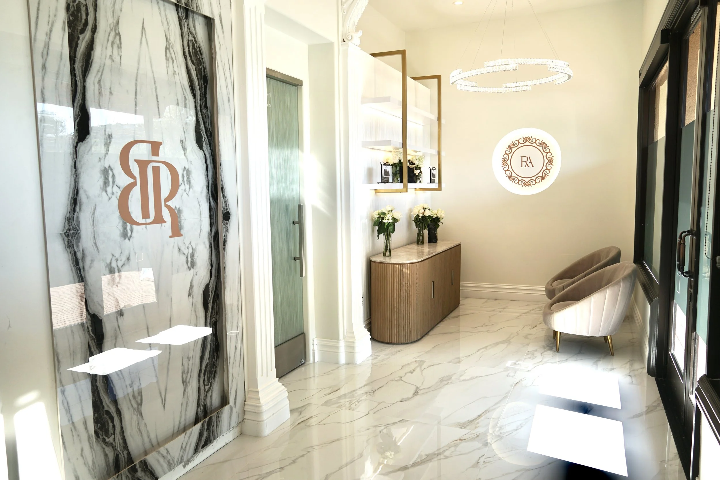 Richland Aesthetics Newport Beach Lobby.jpeg