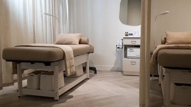 get to know FACE FOUNDRIÉ newport beach