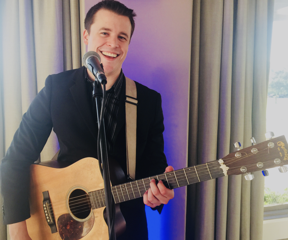 Live Music on Lido Deck: Jonny Zye