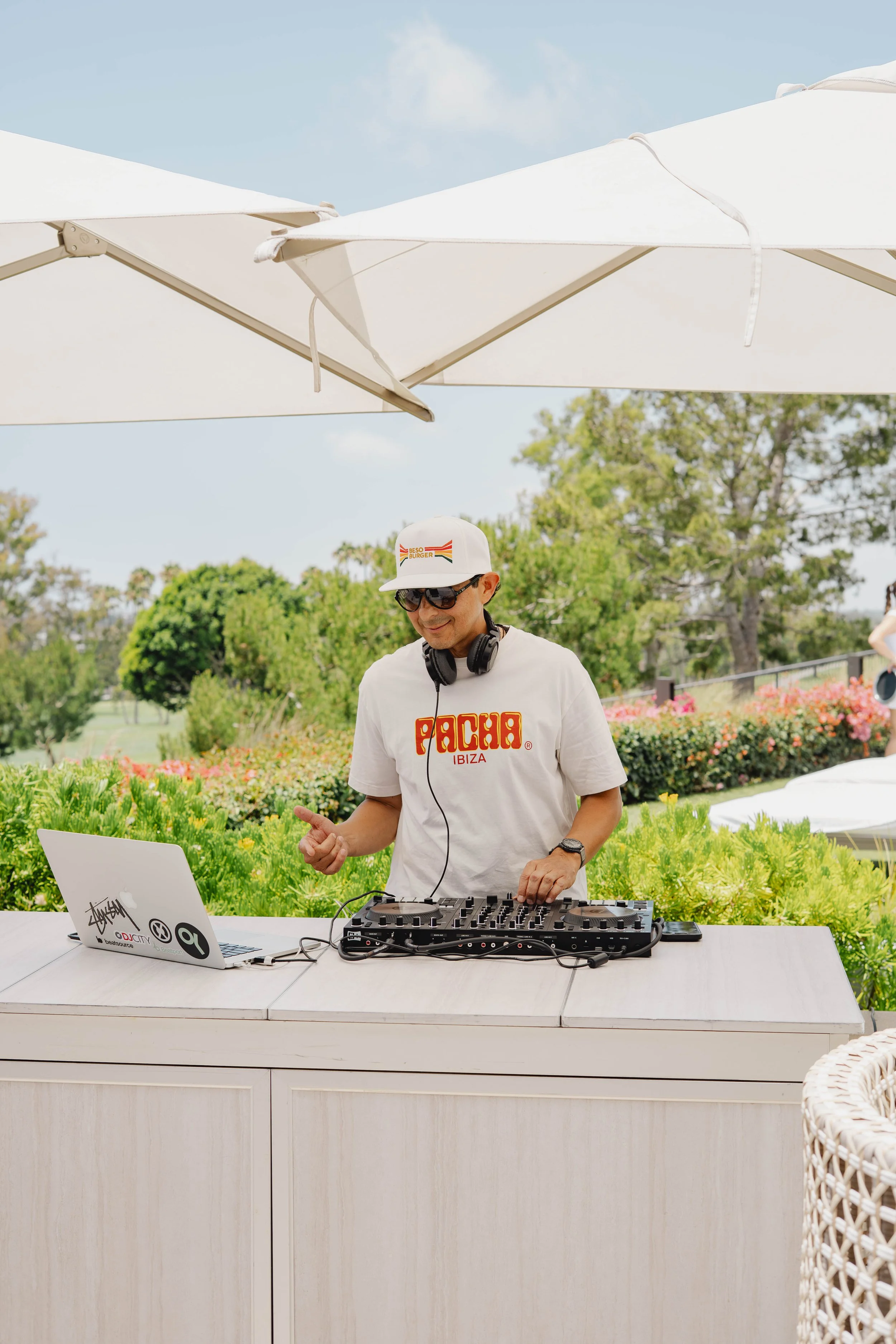 DJ.jpg