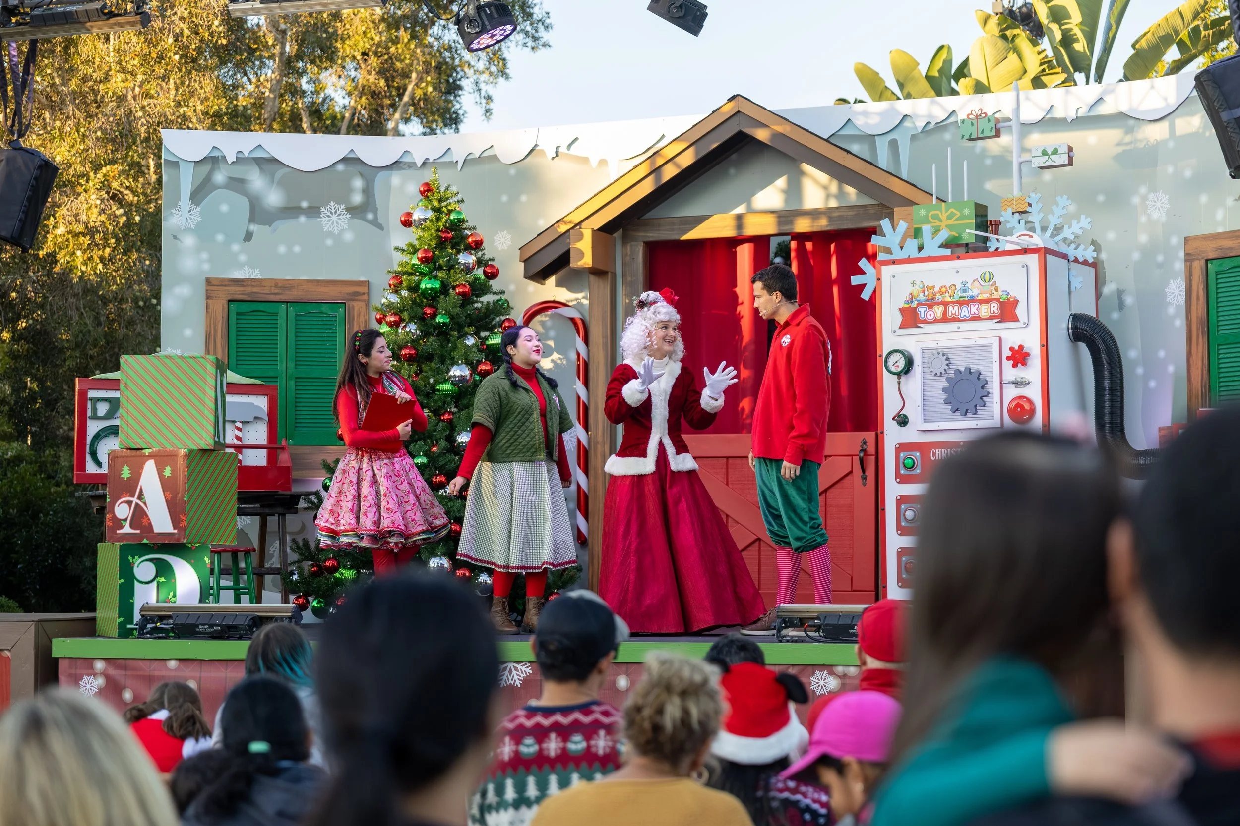 25_SWC_Christmas_ToyMakerTrouble (8).jpg